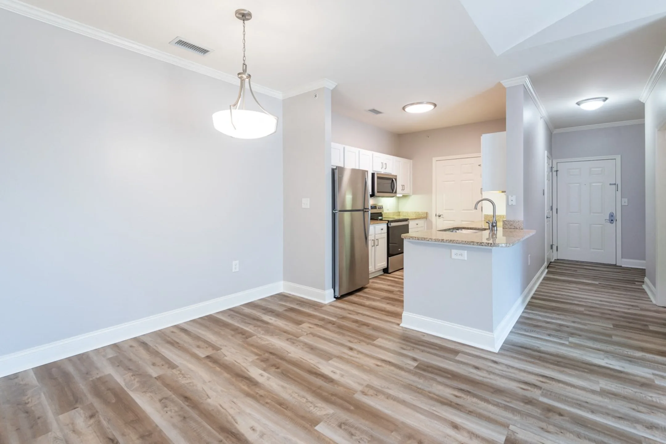 The Commons at Drum Hill Apartments North Chelmsford, MA 01863