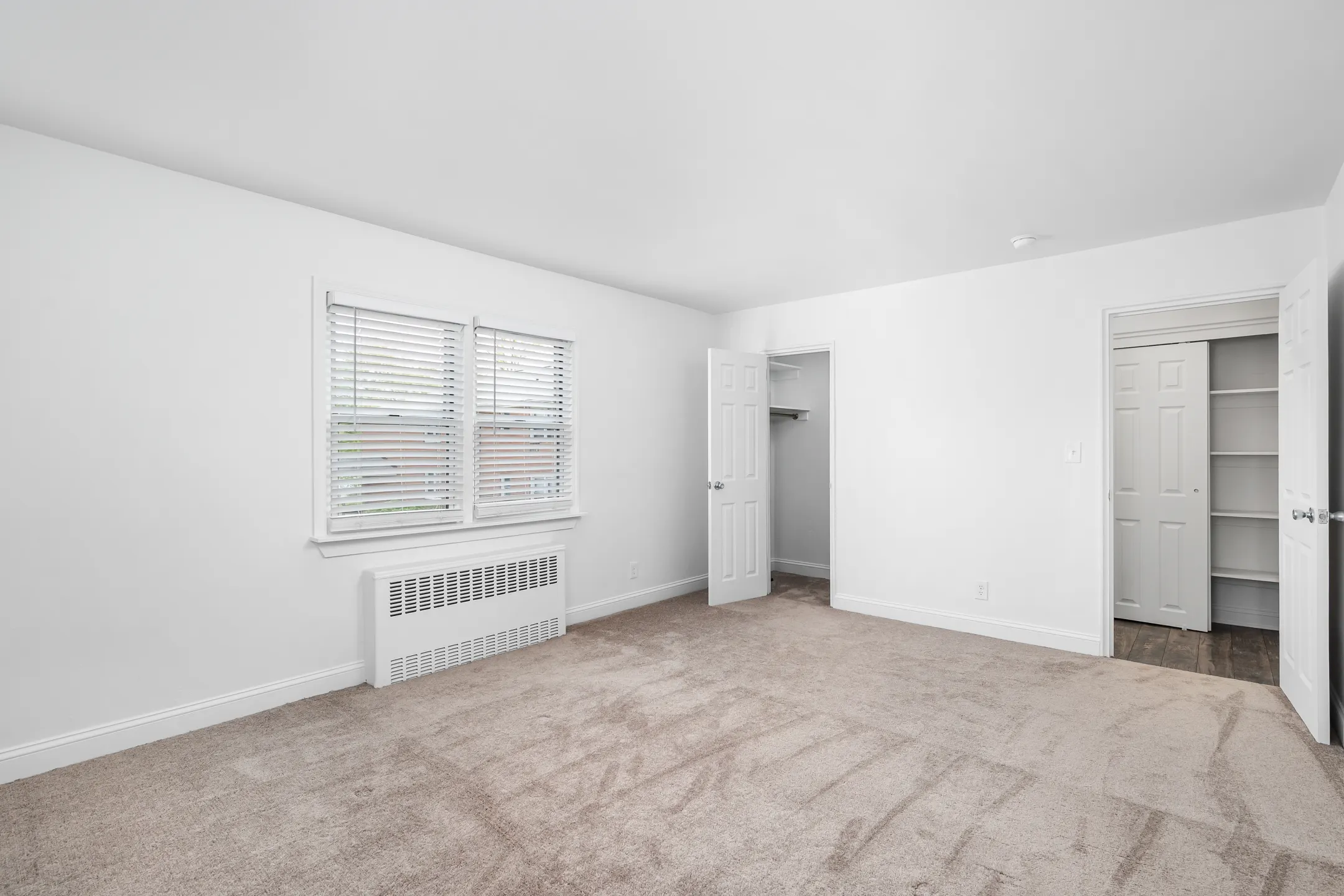 Crestwood Lake Apartments 90 Beaumont Circle Yonkers, NY Apartments