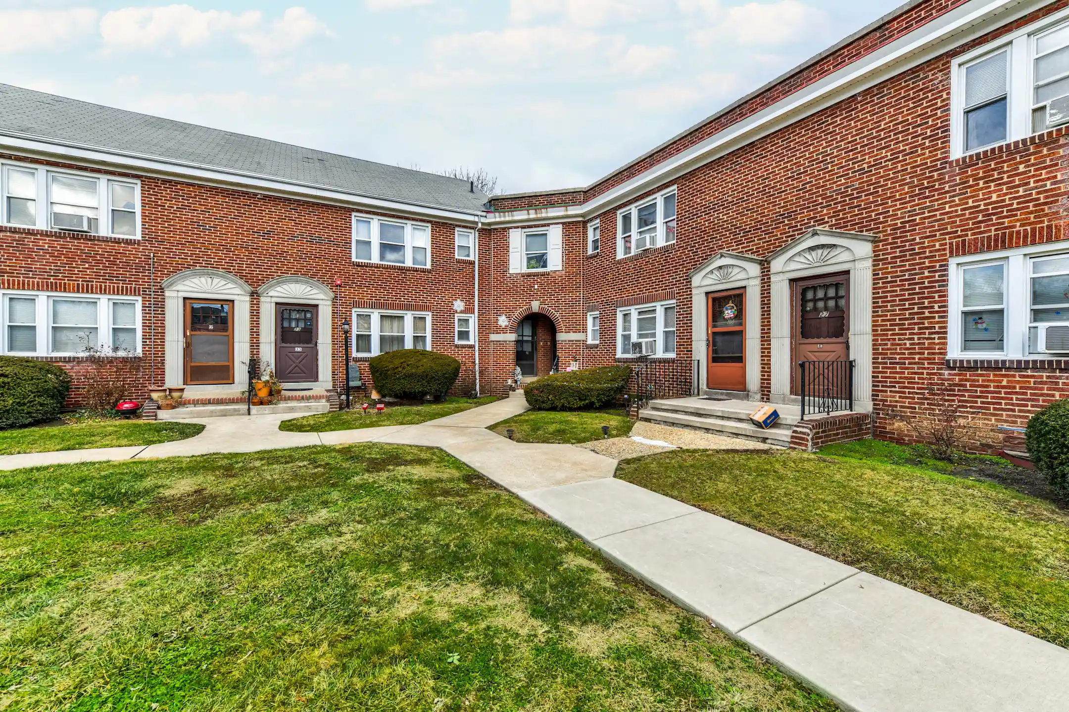 Oakland Gardens Apartments Oaklyn, NJ 08107