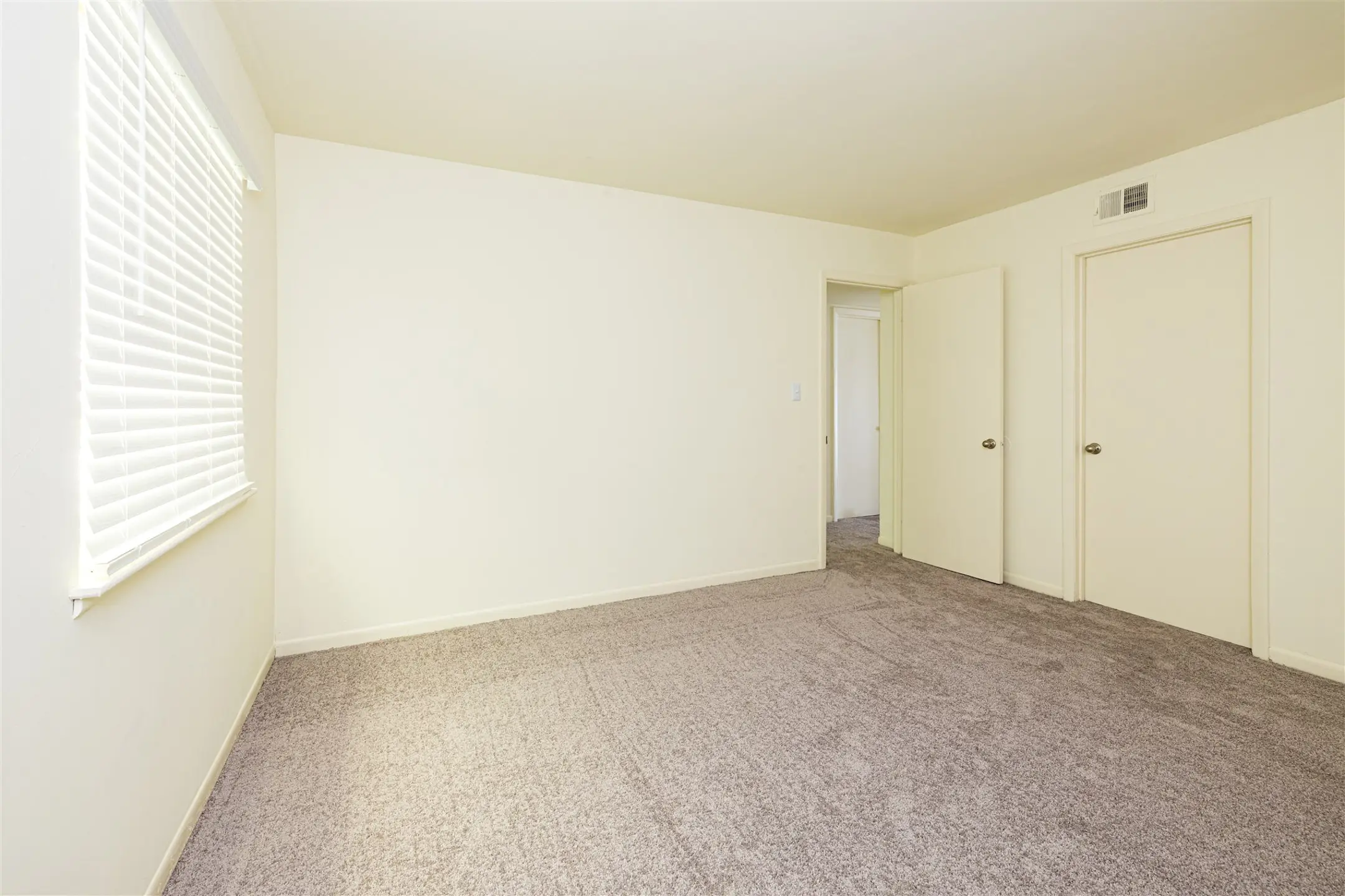Living Room - Woodscape Apartments - Newport News, VA