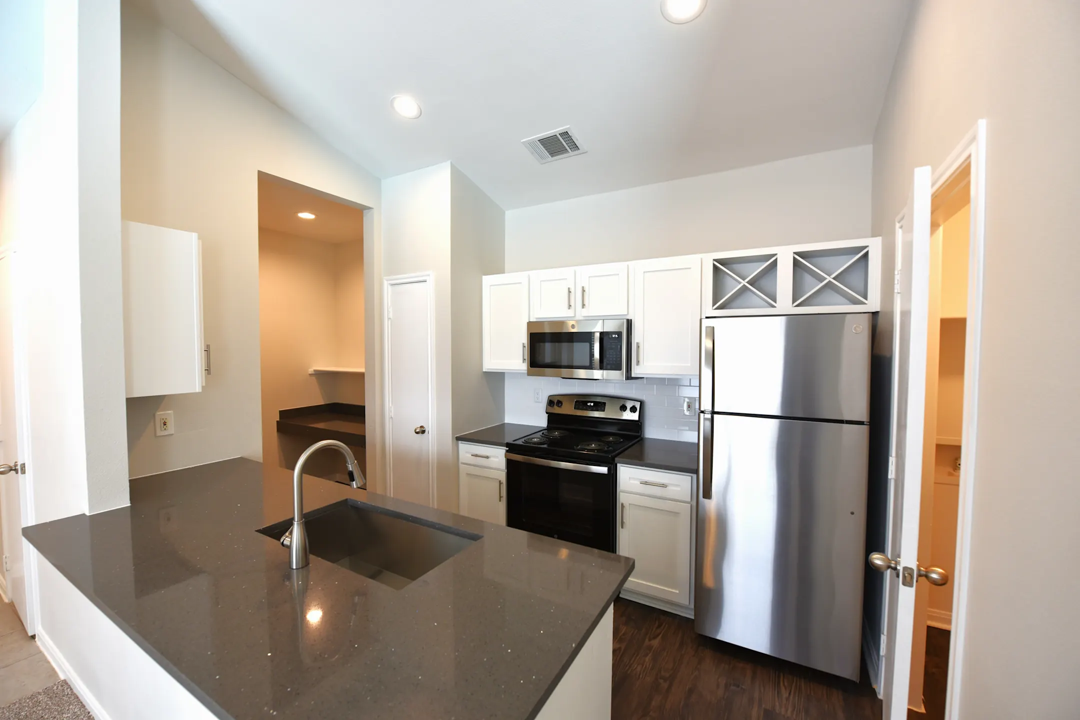 Flats on Chapel Apartments Waco, TX 76712