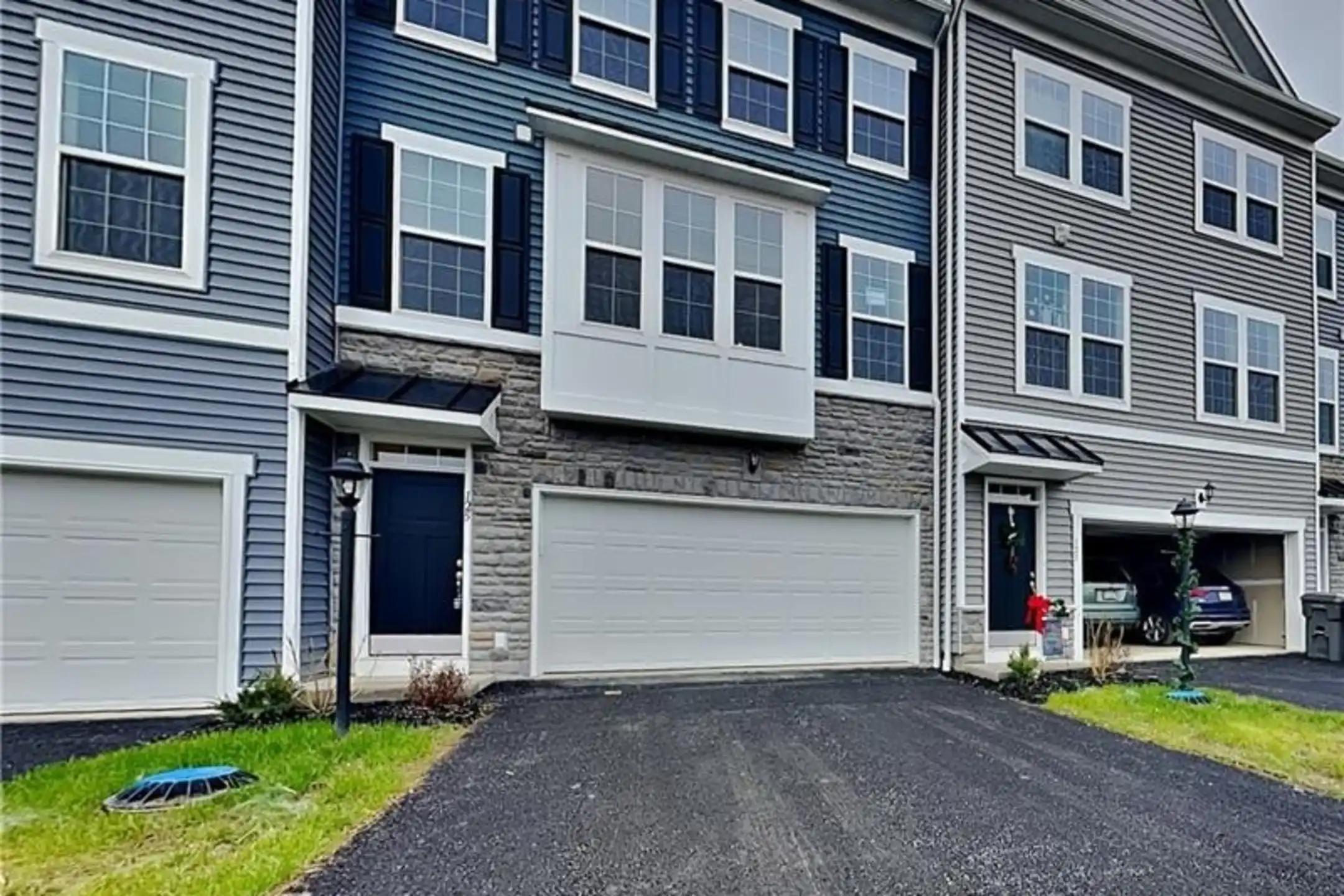 125 Affinity Dr  