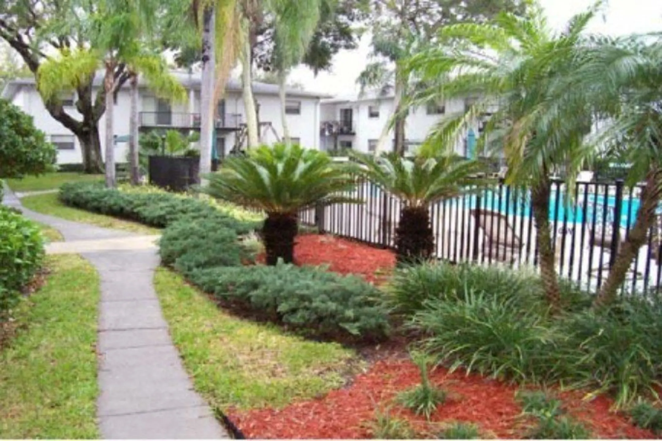 Midship Apartments - Kenneth City, FL