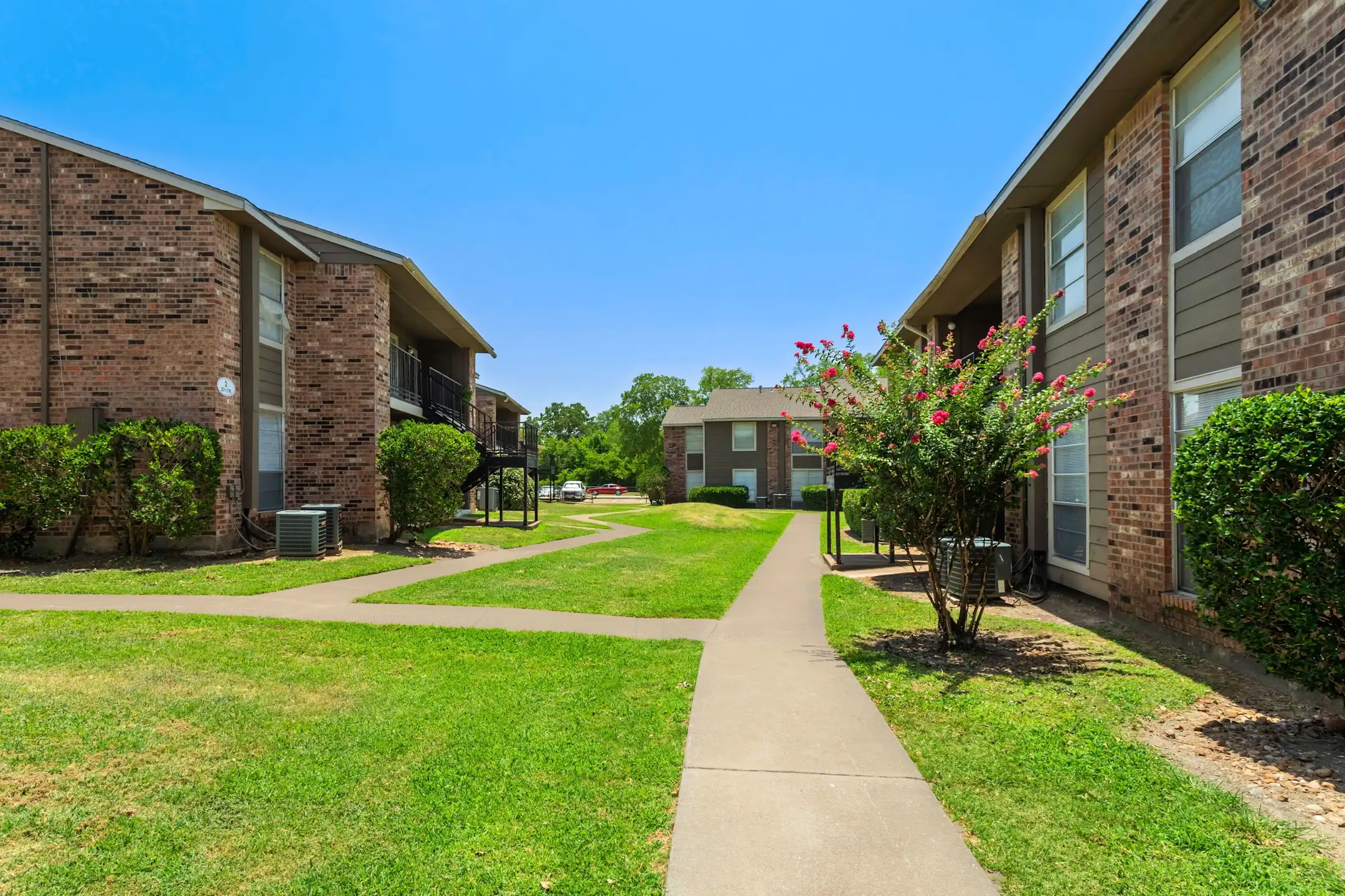 Pepper Tree Apartments 2701 Longmire Dr College Station, TX