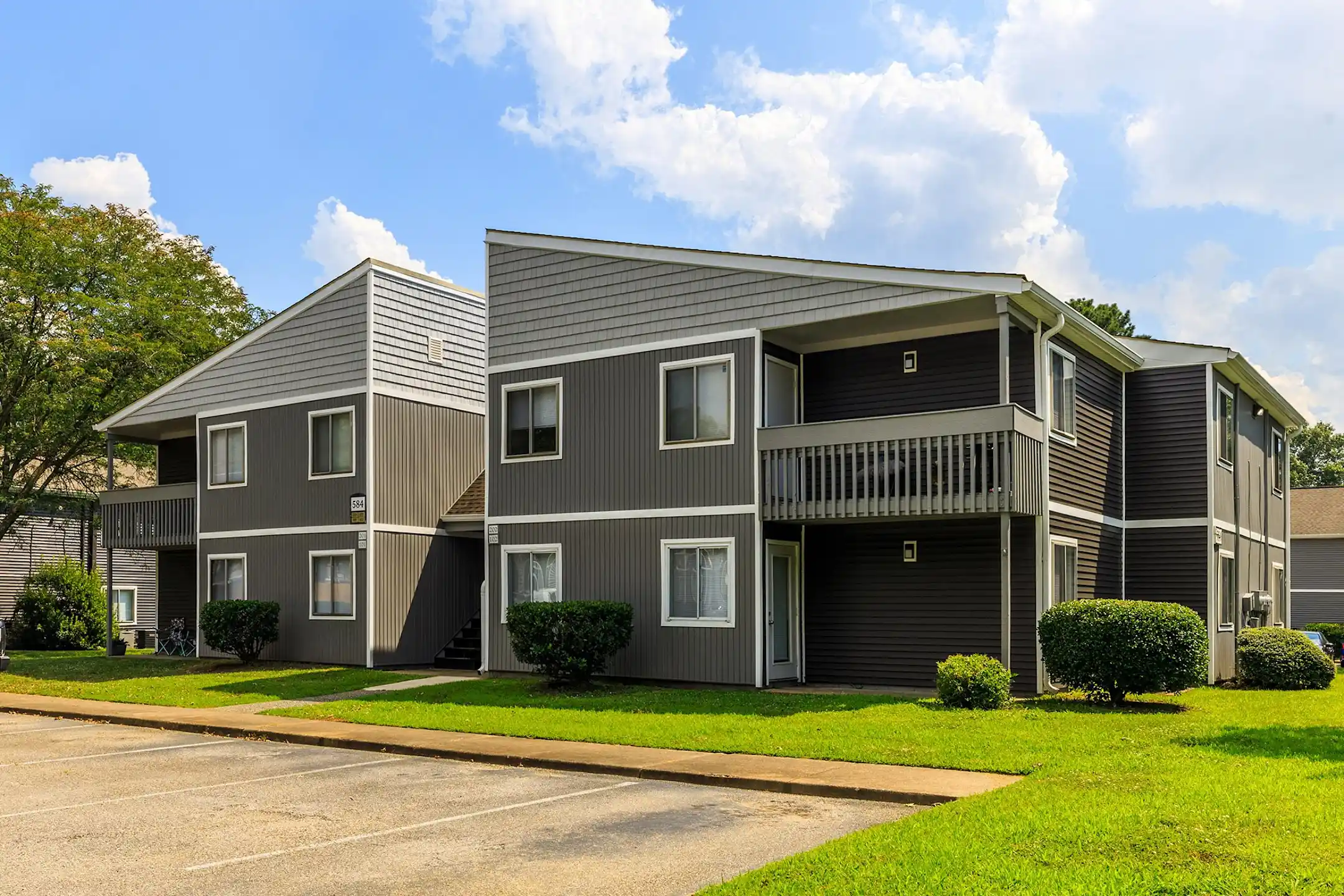 Building - Woodscape Apartments - Newport News, VA