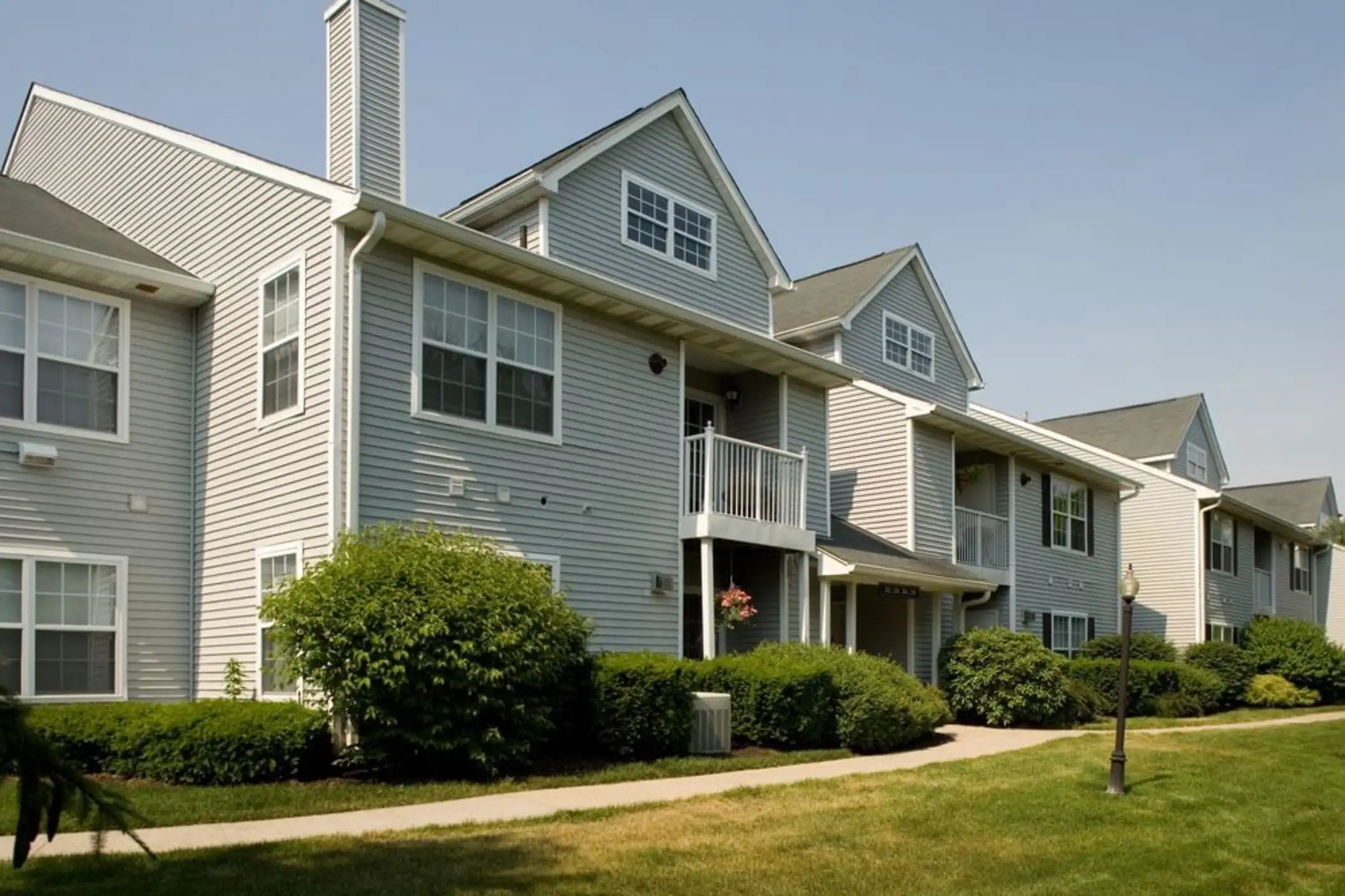 Avalon Commons 313 Avalon Cir Smithtown, NY Apartments for Rent Rent.