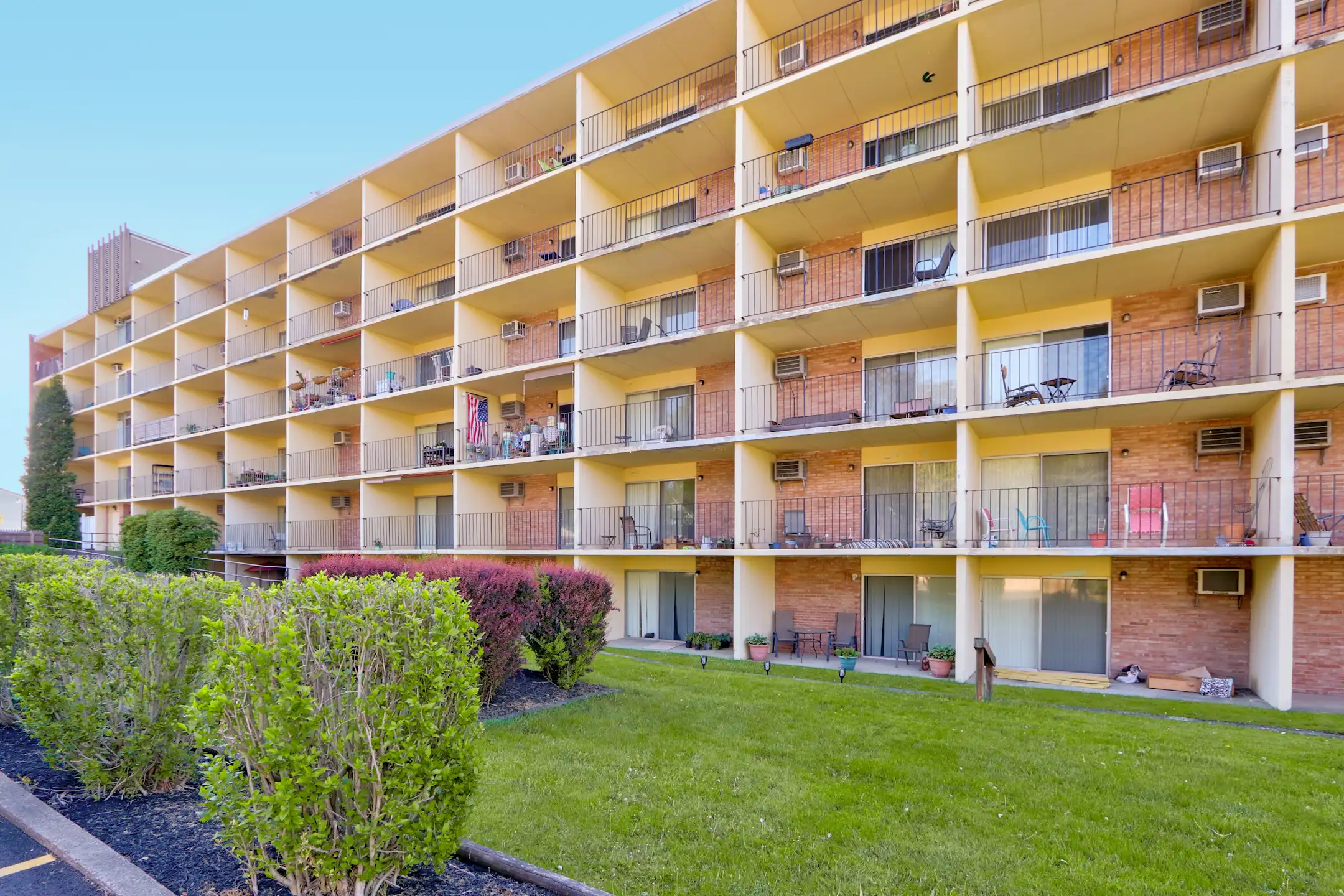 The Apartments on 2nd Street 2550 2nd St Cuyahoga Falls, OH