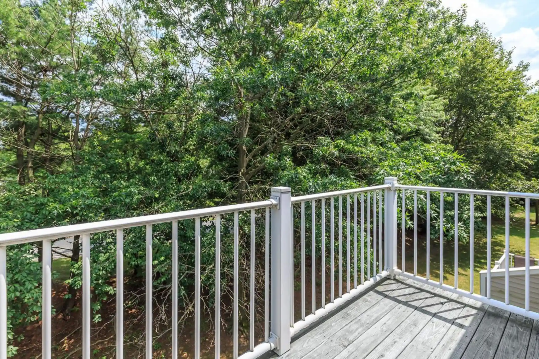 Summit Apartments 901 Bradley Ct Mount Laurel, NJ Apartments for