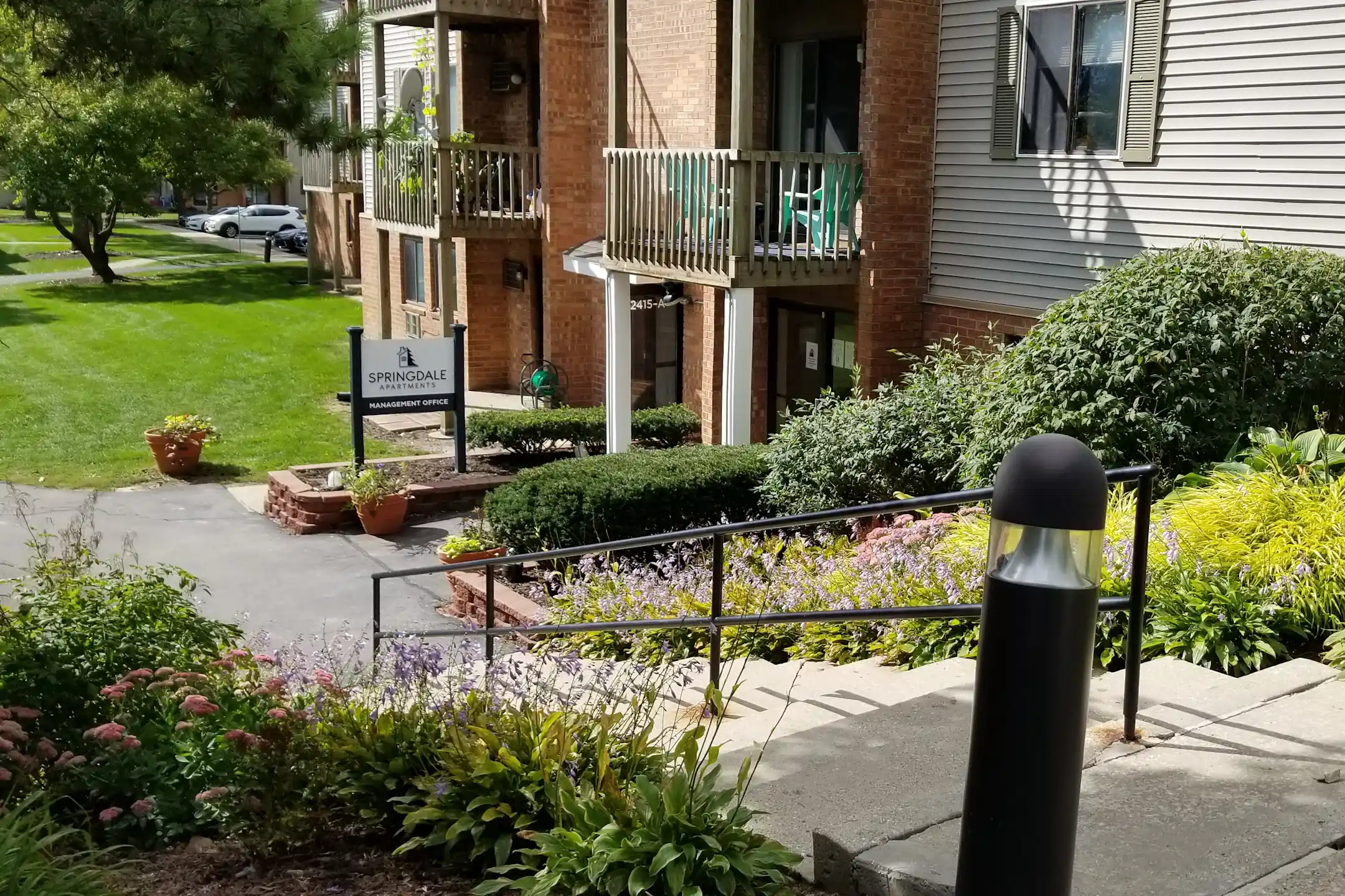 Springdale Apartments Apartments Waukesha, WI 53186