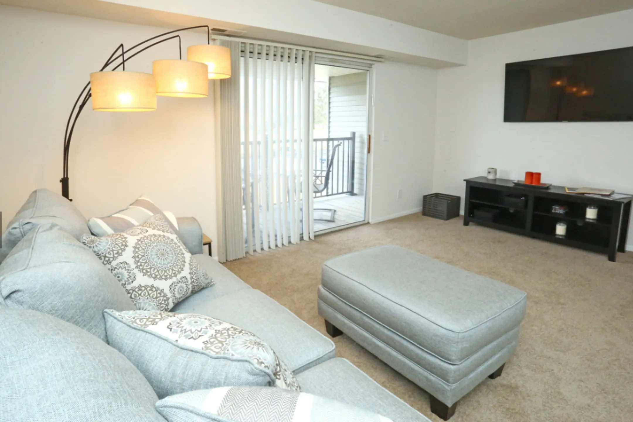 Northridge Meadow Apartments 19439 Northridge Dr Northville, MI