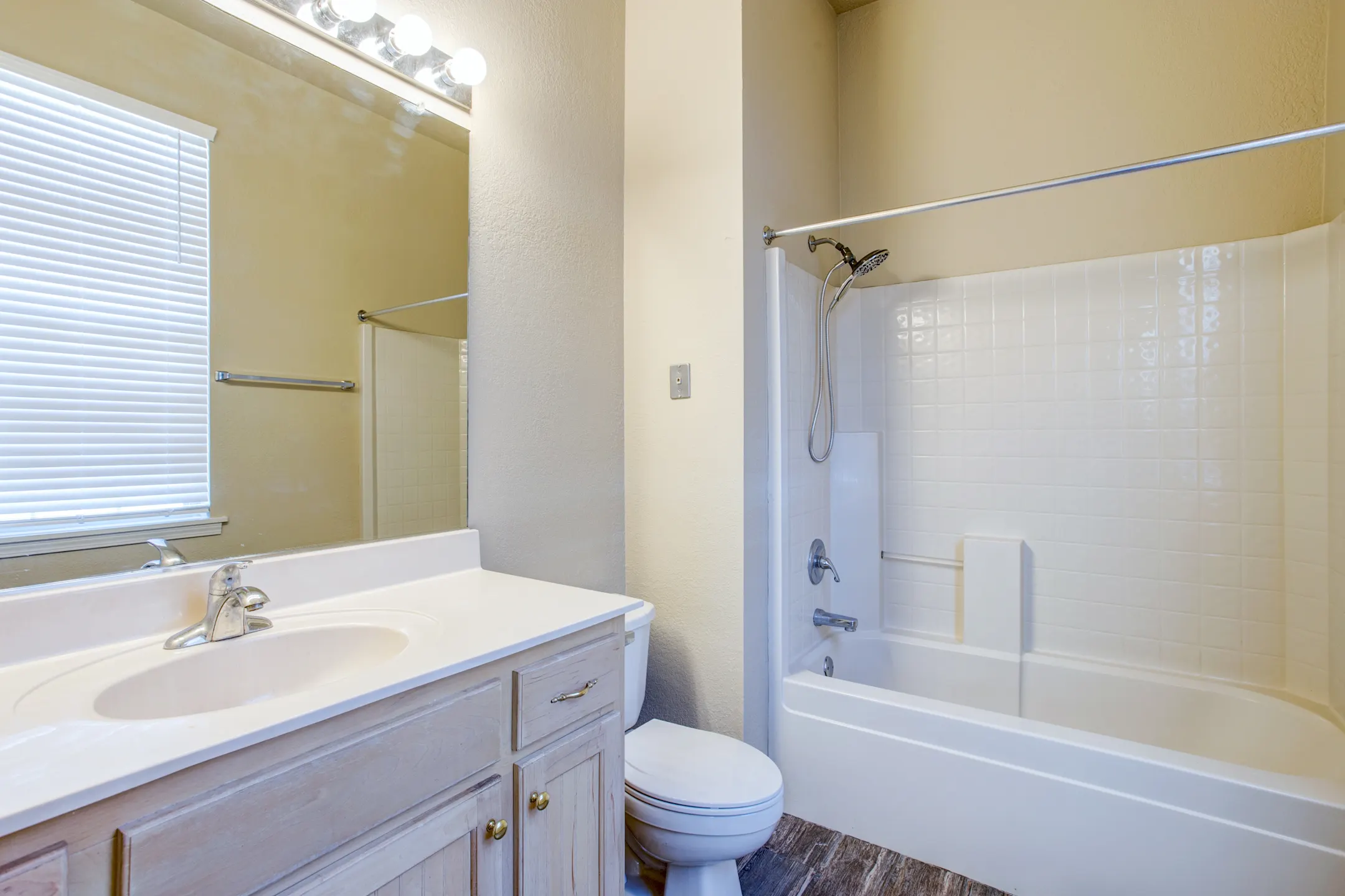 Highland Park Apartments Apartments Jonesboro, AR 72401