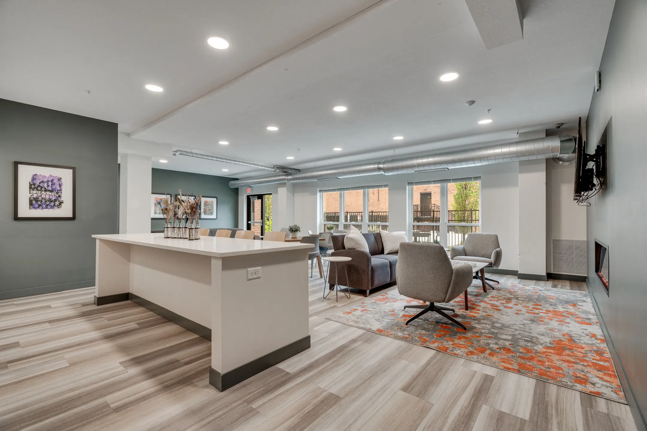 East Town Apartments 618 S. 9th Ave Minneapolis, MN Apartments for