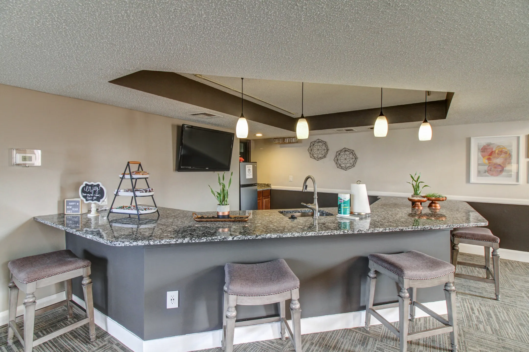 Kitchen - Silver Springs Apartment - Wichita, KS
