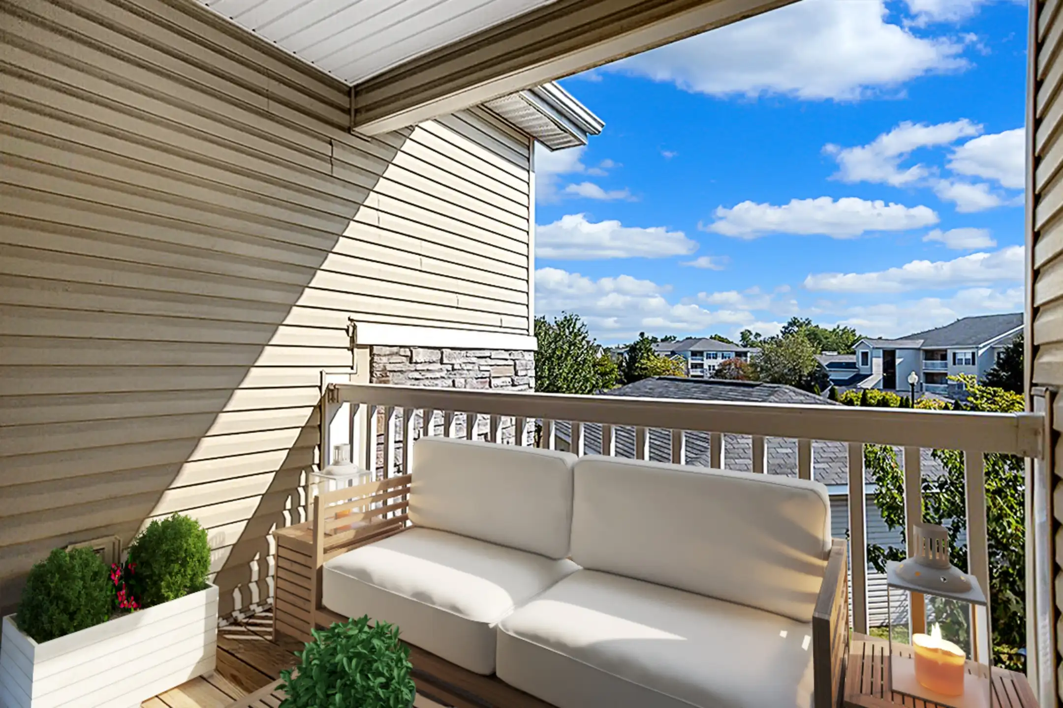 Patio / Deck - Bridle Creek Apartments - Lexington, KY