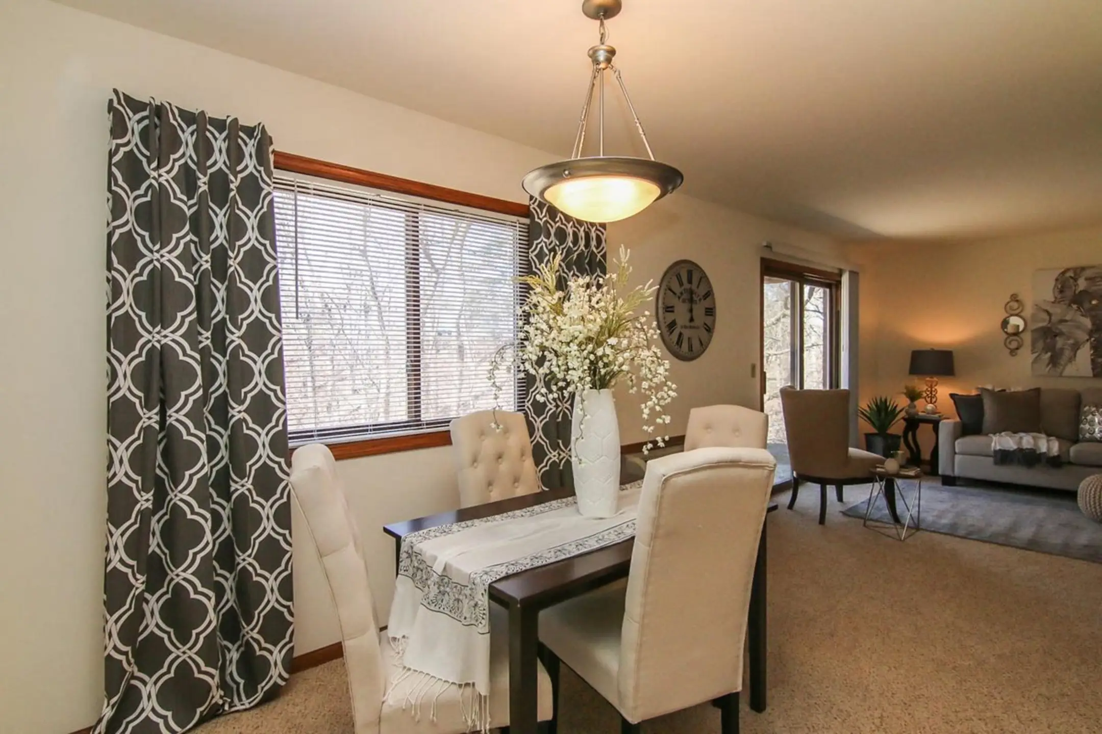 Cedar Ridge Apartments Madison, WI 53704