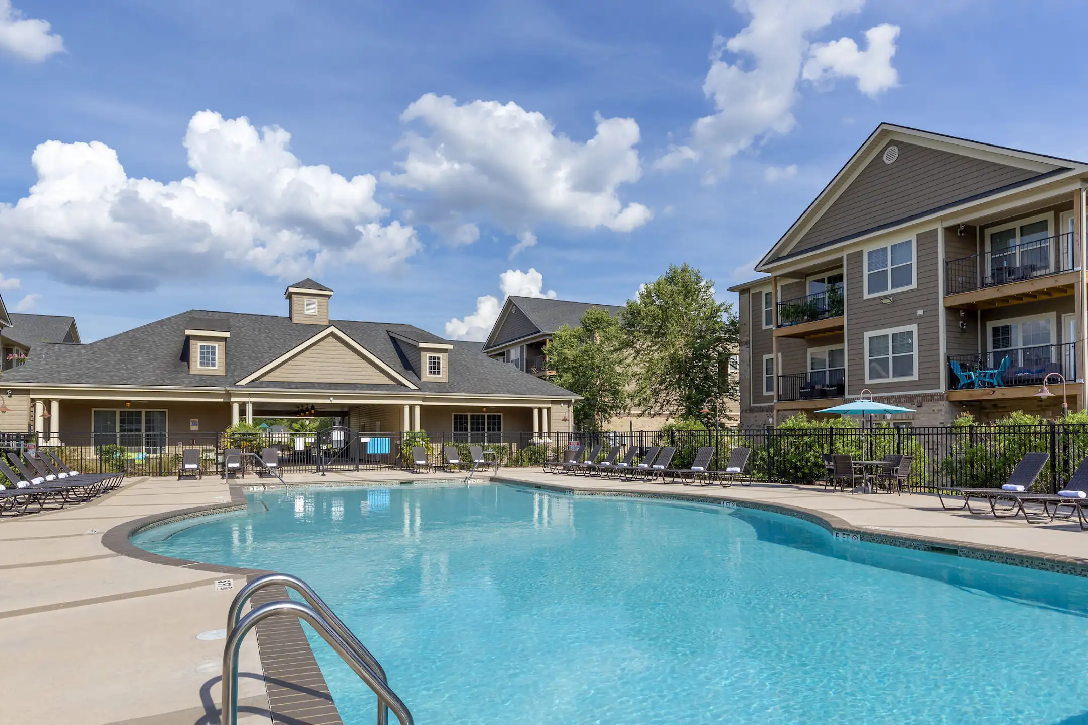 Stone Gables Apartments - Raeford, NC 28376