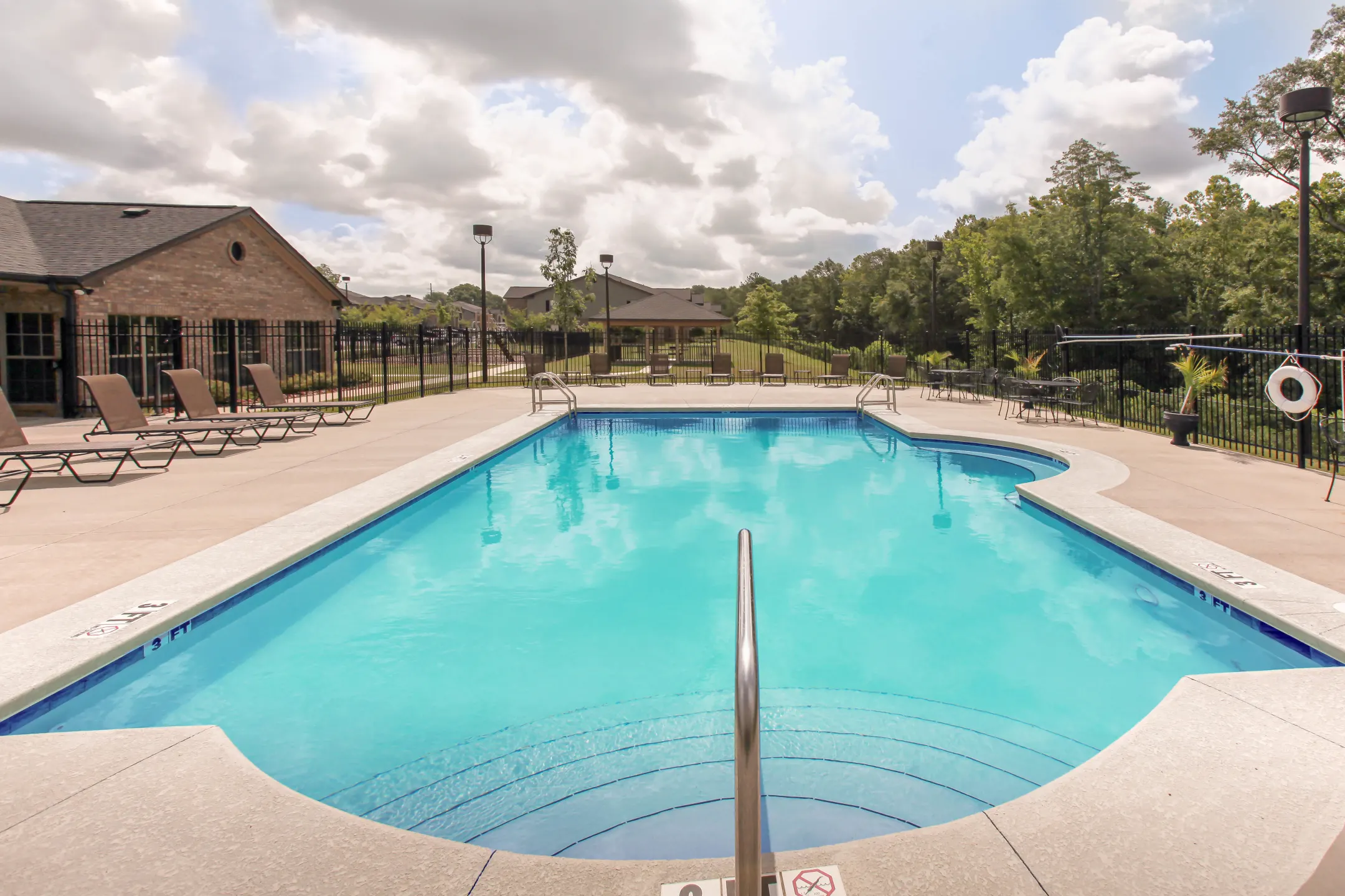 Heron Cove I Apartment Homes 200a Heron Cove Dr Enterprise, AL