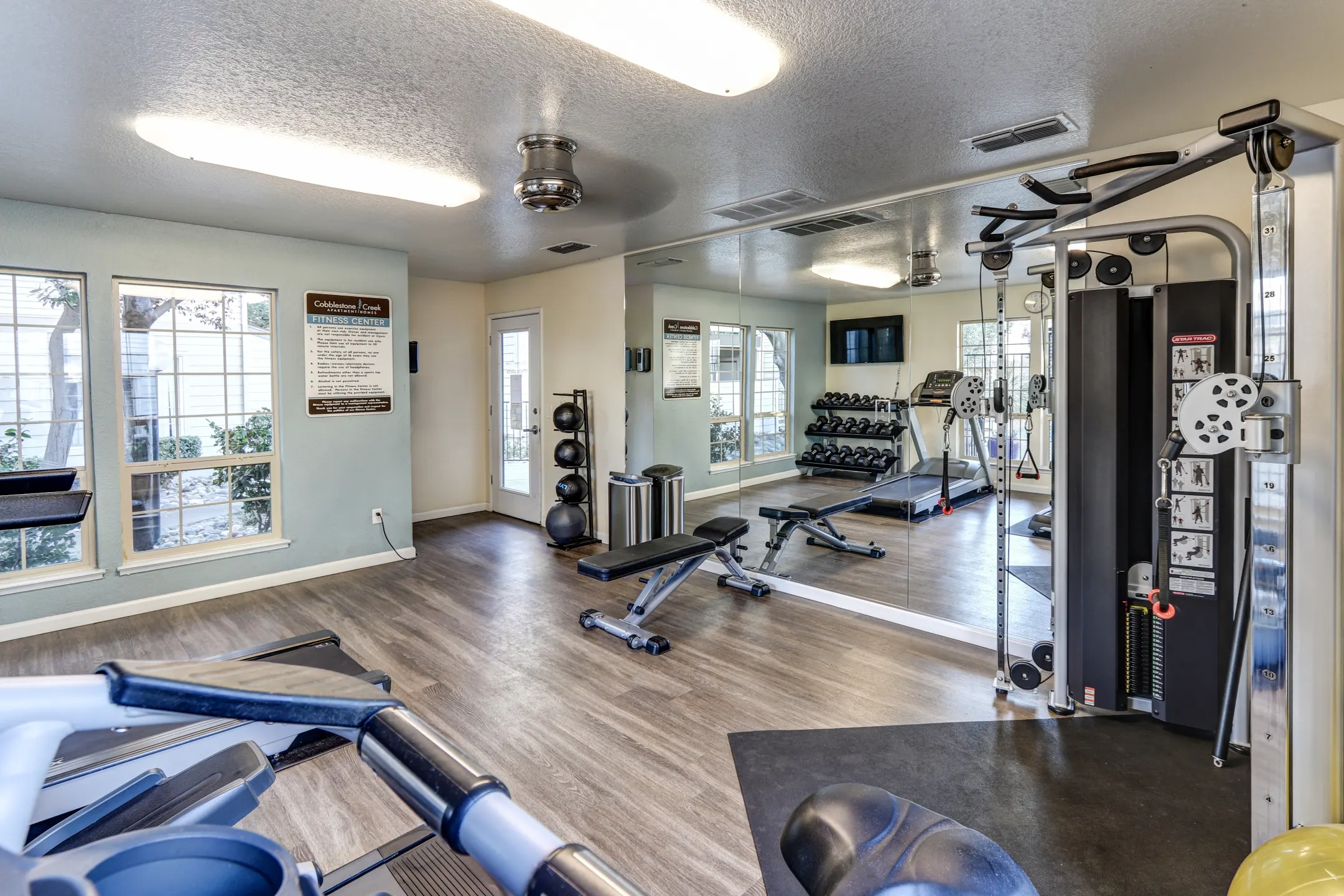 Fitness Weight Room - Cobblestone Creek - Roseville, CA