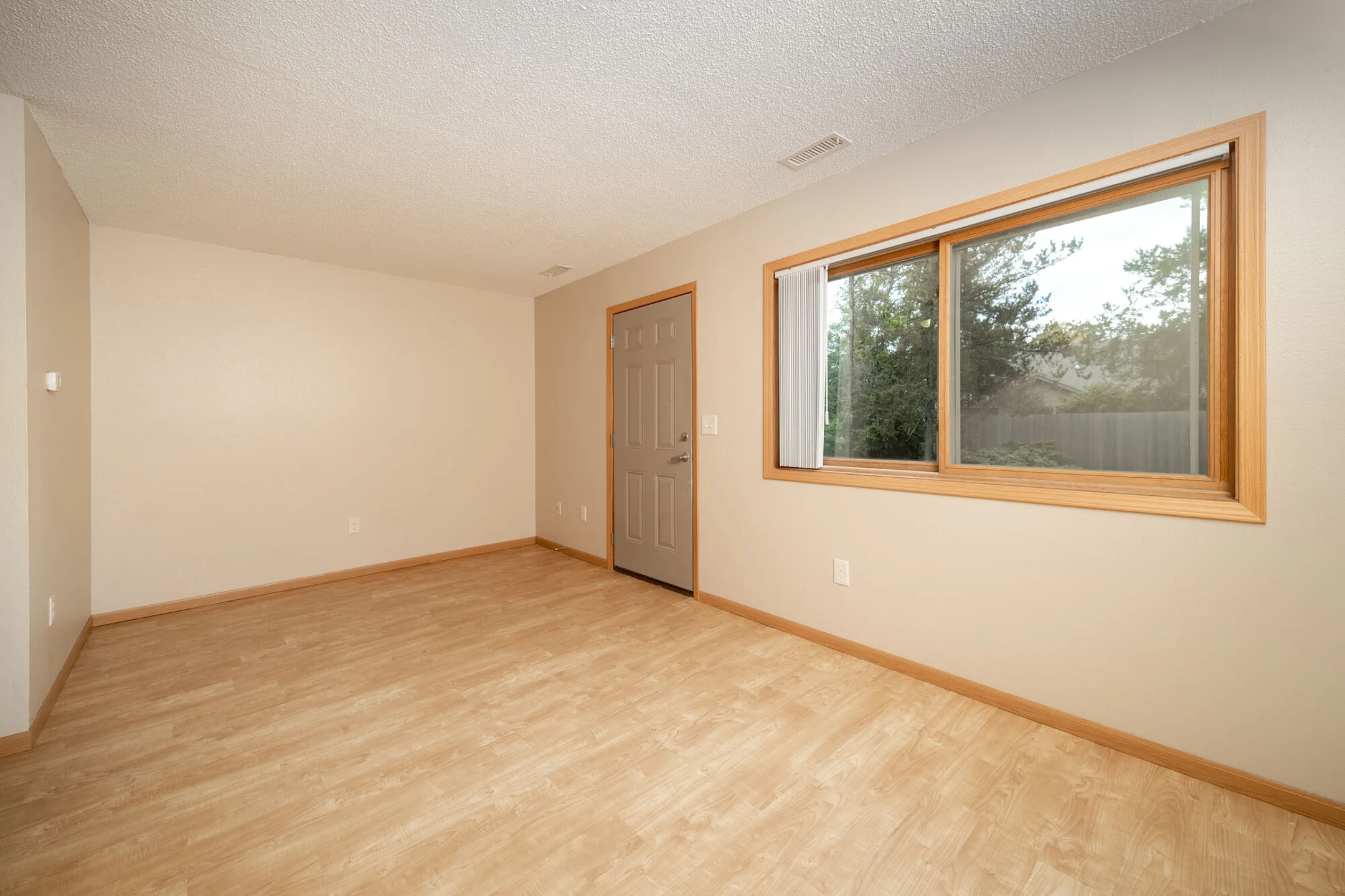 Woodview Apartments And Townhomes 13120 Woodview Lane Zimmerman, MN