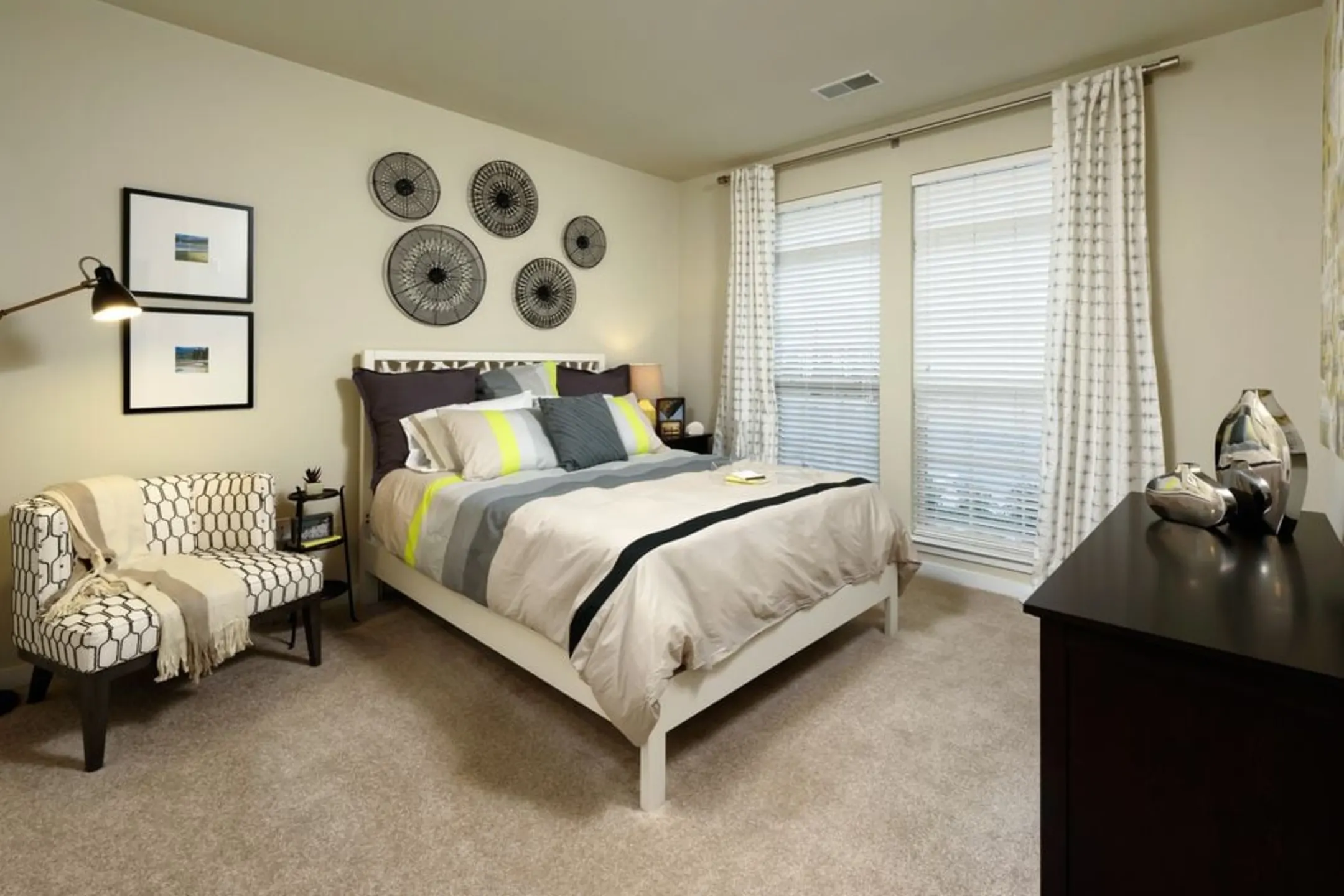 Bedroom - Avalon Falls Church - Falls Church, VA