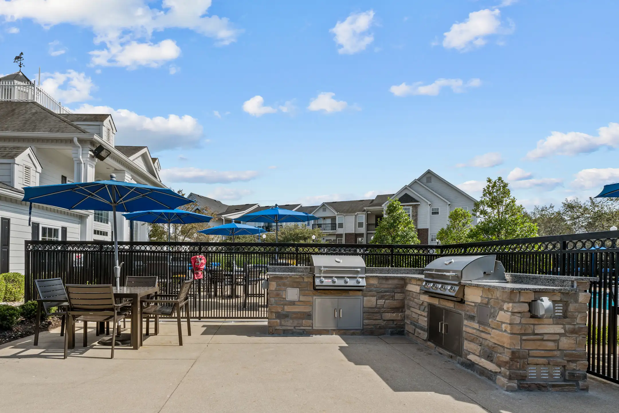 Patio / Deck - Crowne at the Summit - Louisville, KY