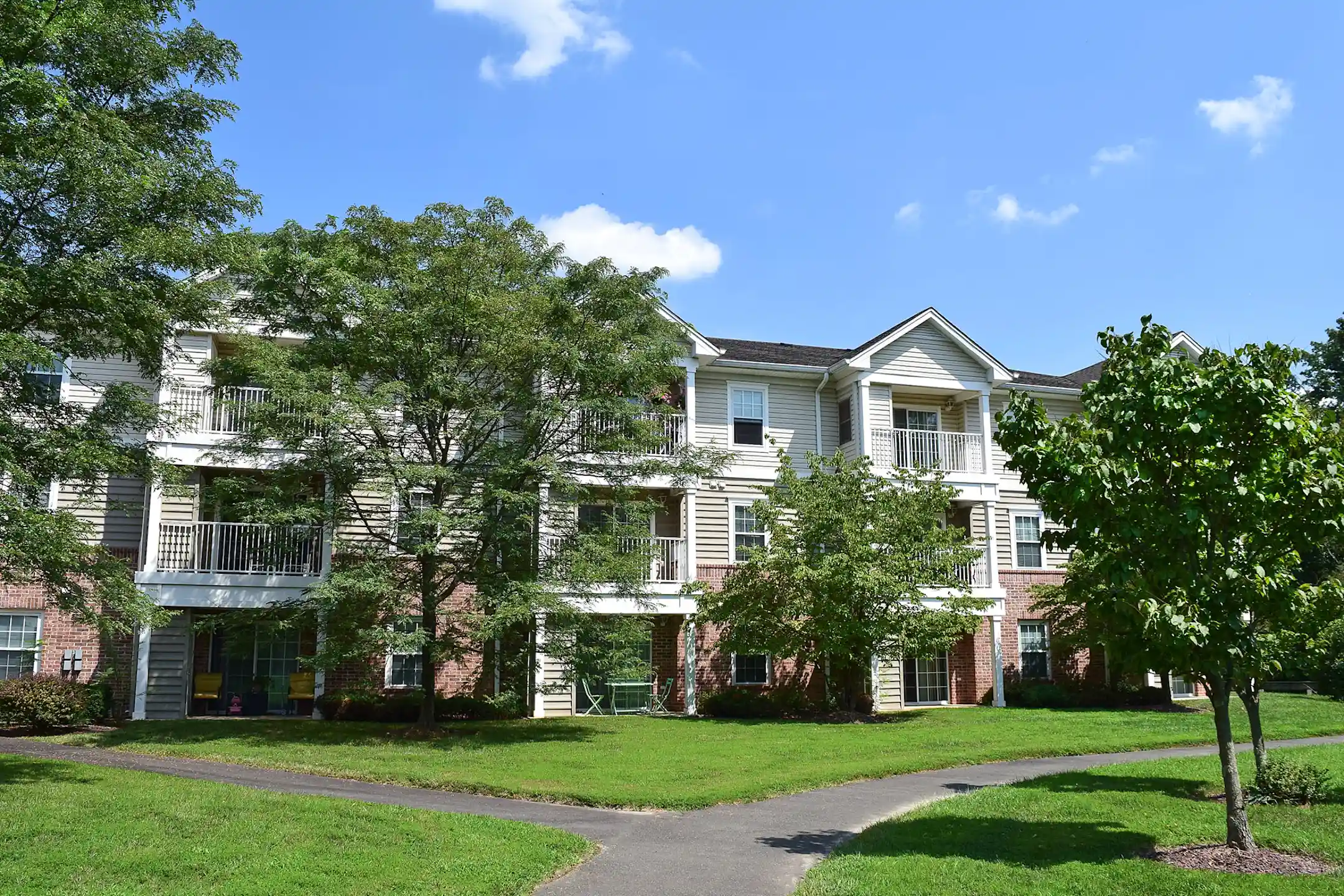 Birchwood at Hopewell 55+ 725 Denow Rd Pennington, NJ Apartments