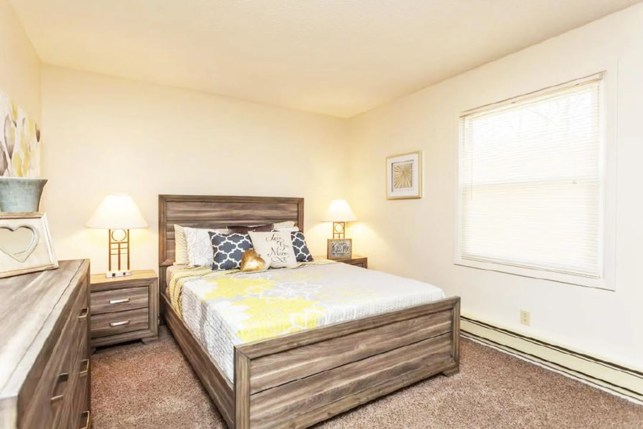 Woodgate North Apartments 709 Sapp Rd Ravenna, OH Apartments for