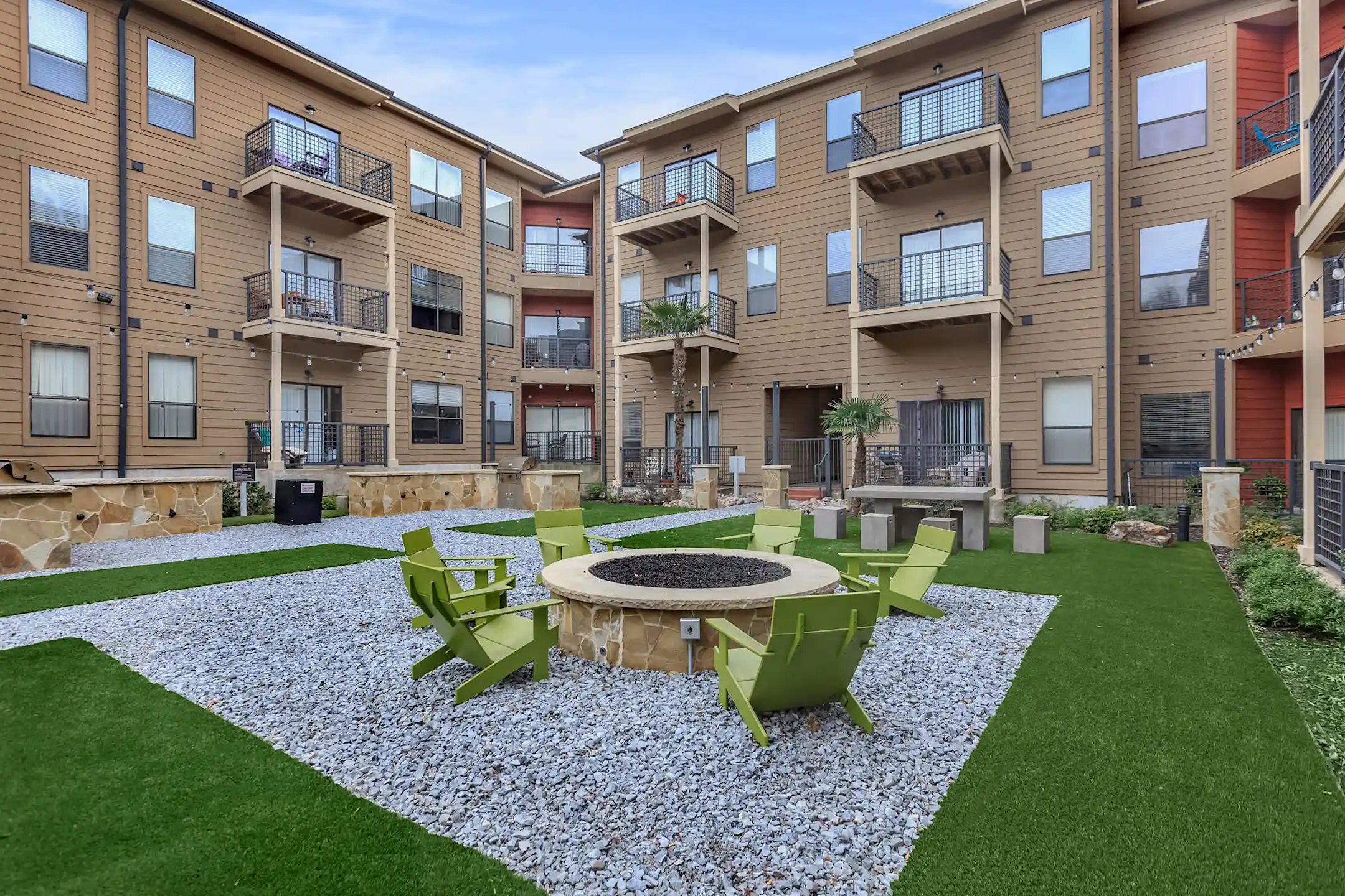 link-at-plano-1045-15th-place-plano-tx-apartments-for-rent-rent