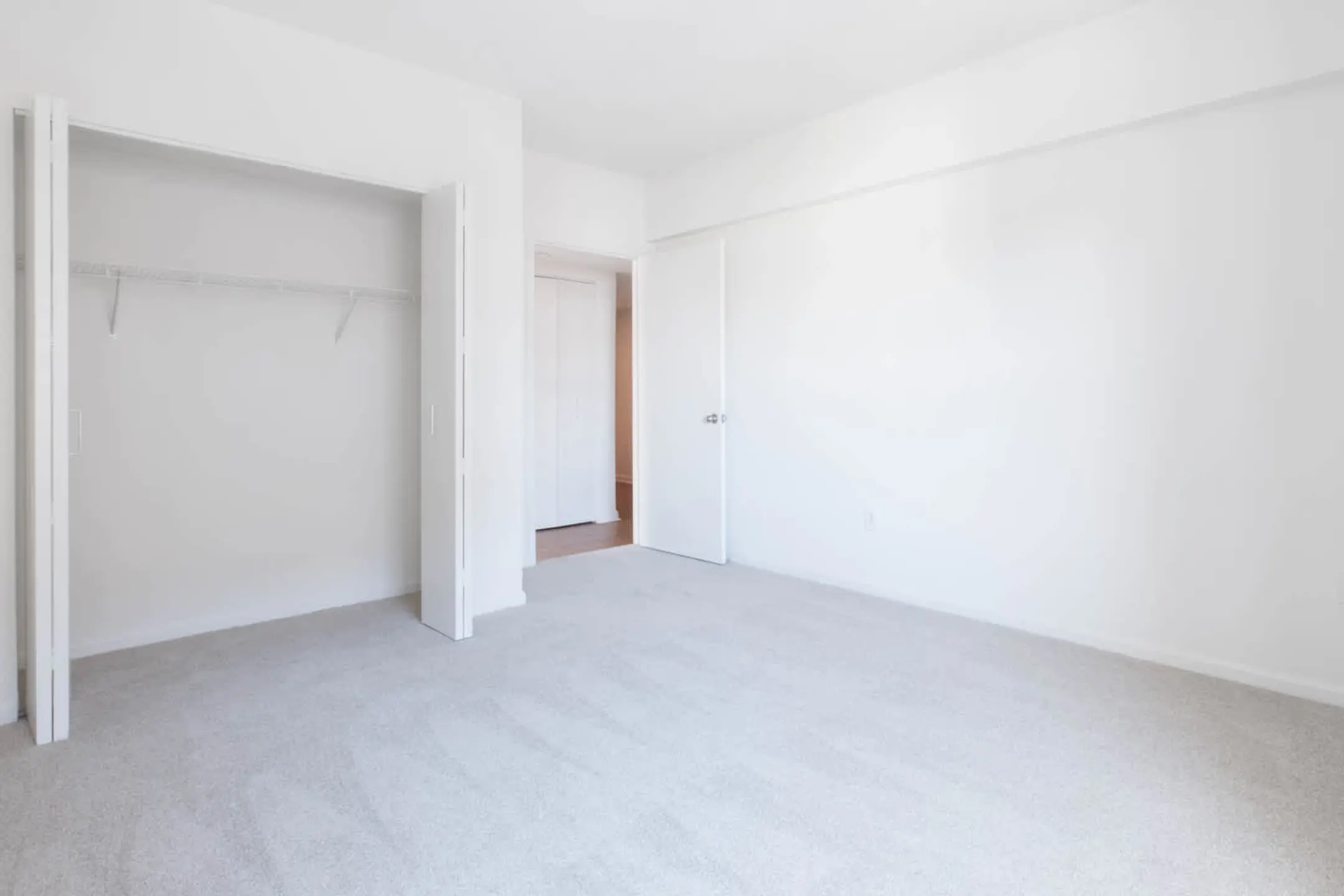 Bedroom - 77 Park Avenue - Hoboken, NJ
