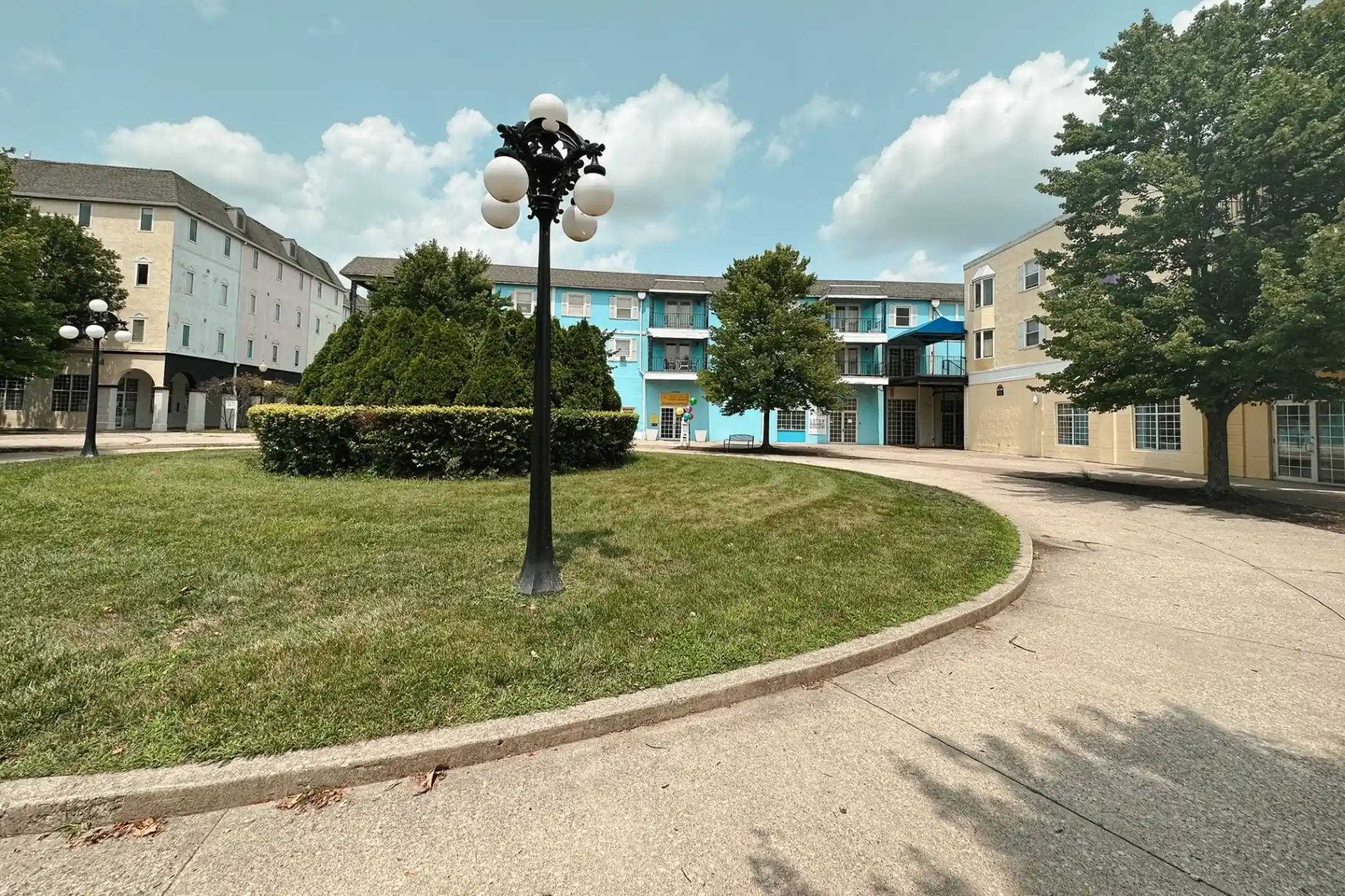 Continent French Quarter Apartments Columbus, OH 43229