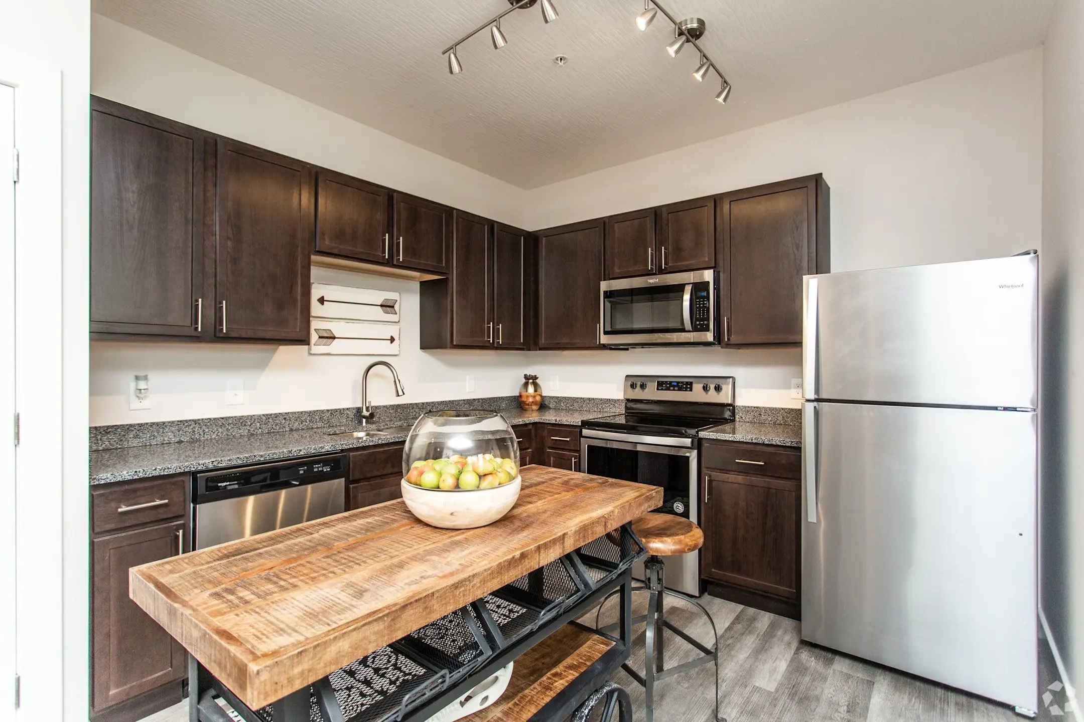 Kitchen - The Ave - Columbus, OH