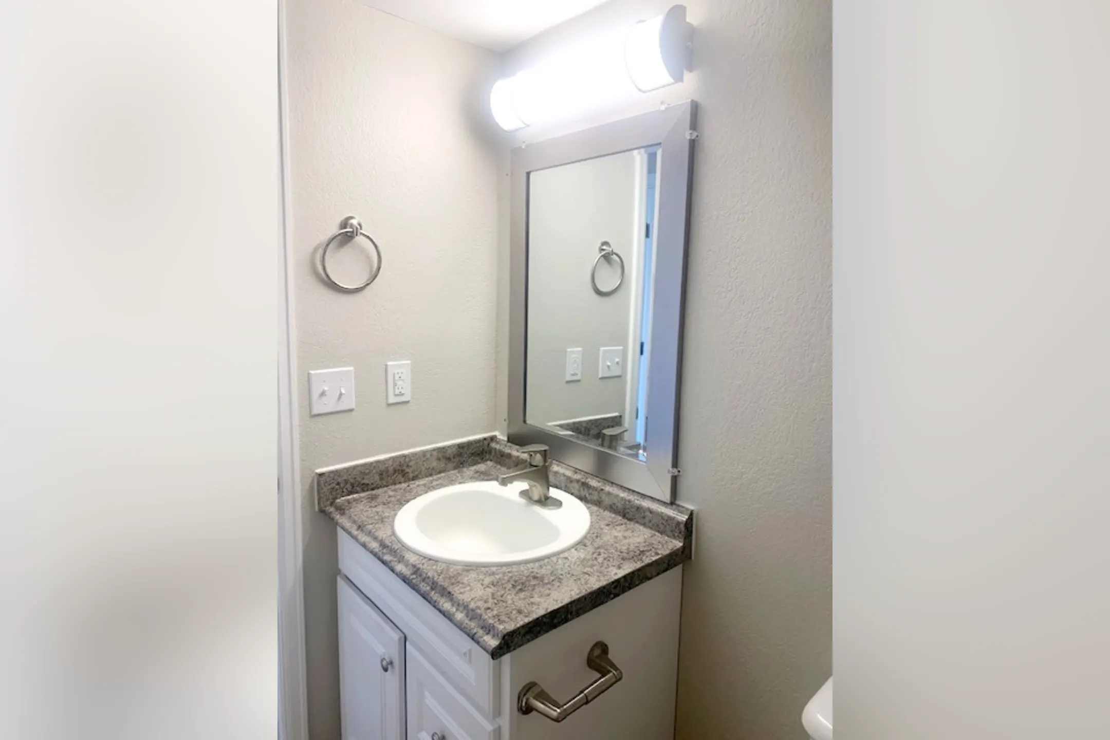 Bathroom - Sienna Place - Colorado Springs, CO