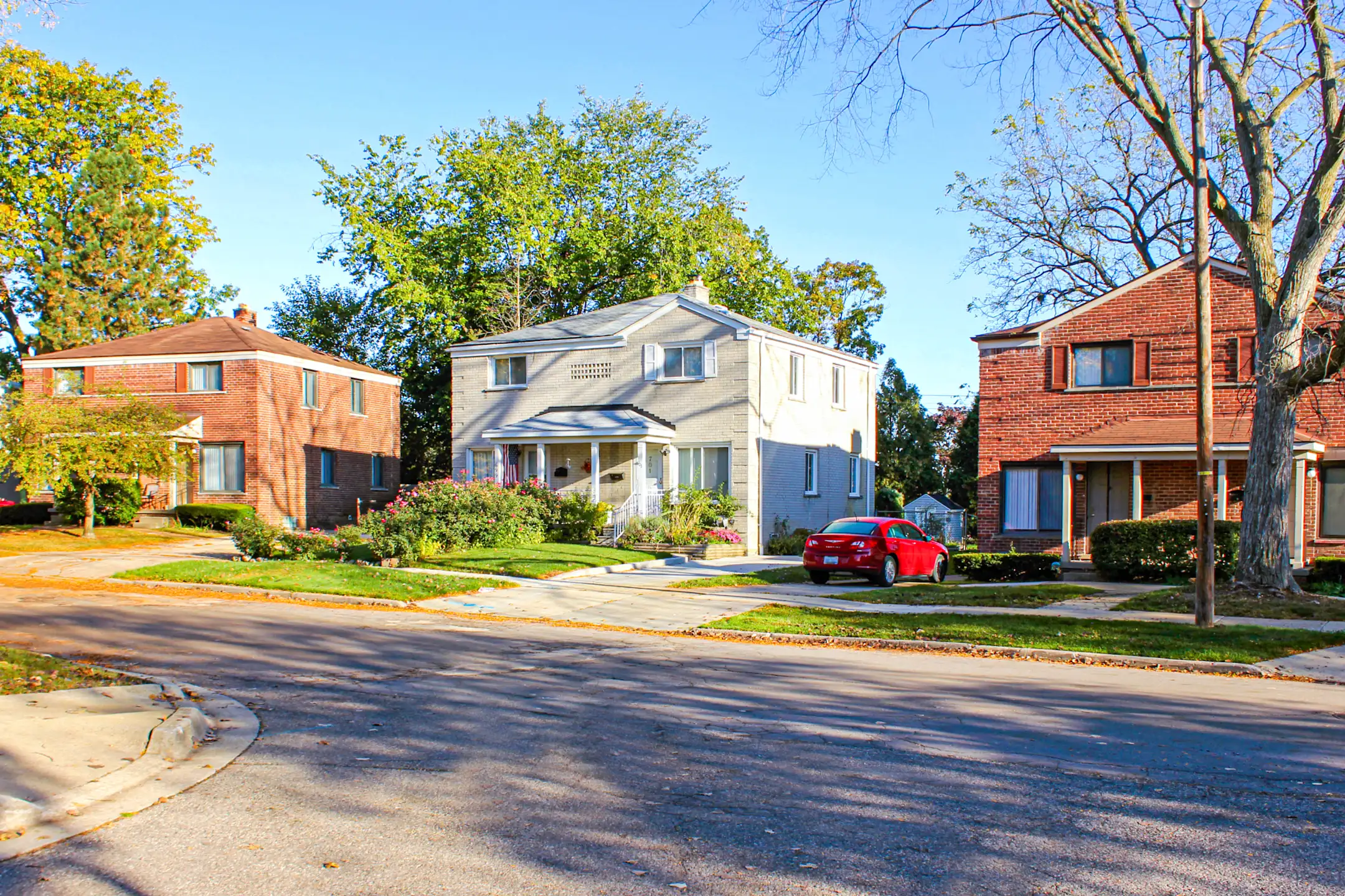 Oakland Hills Townhomes 639 Balboa Pl Pontiac, MI Townhomes for