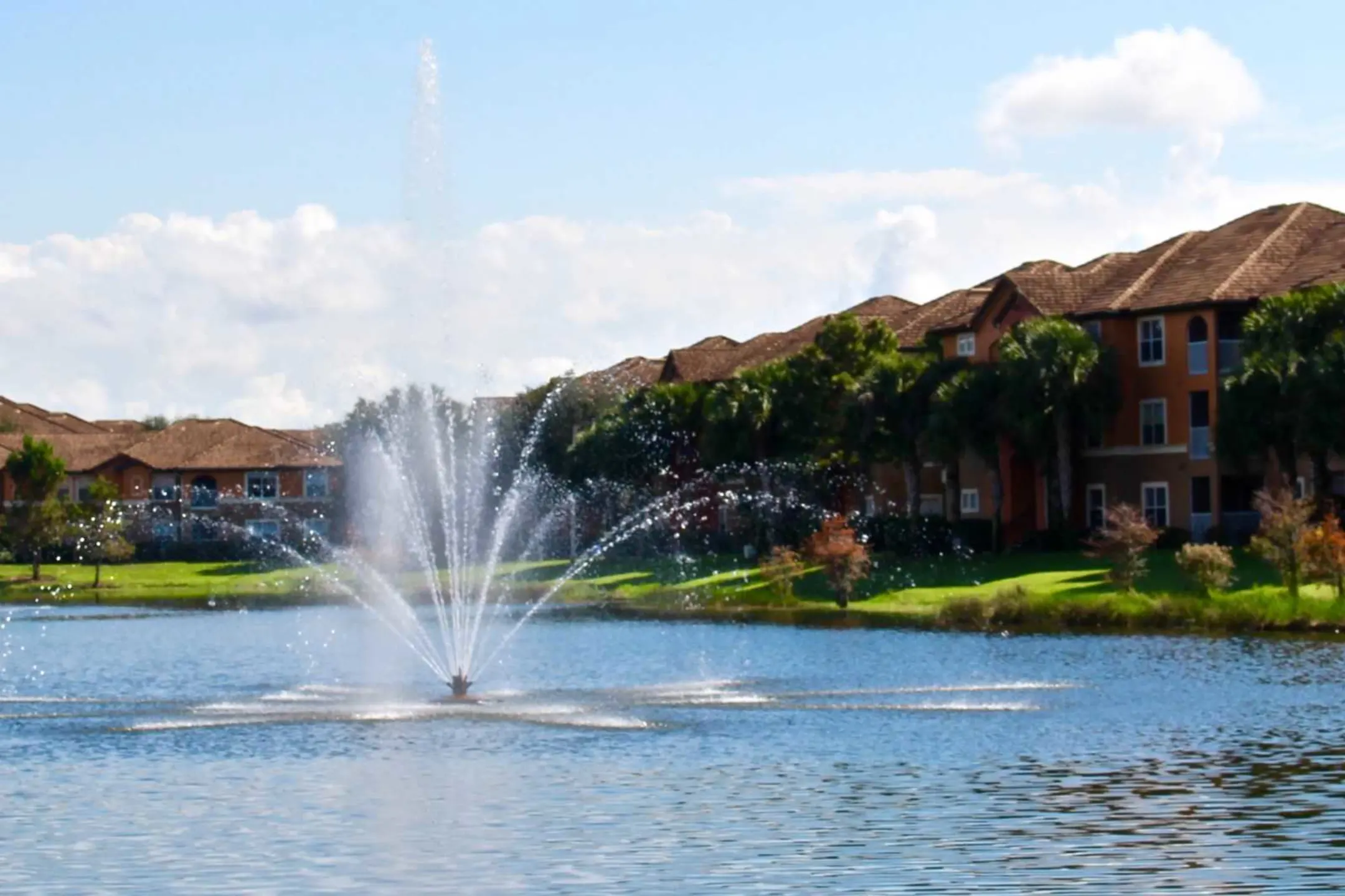 Landscaping - Park Crest At The Lakes - Fort Myers, FL