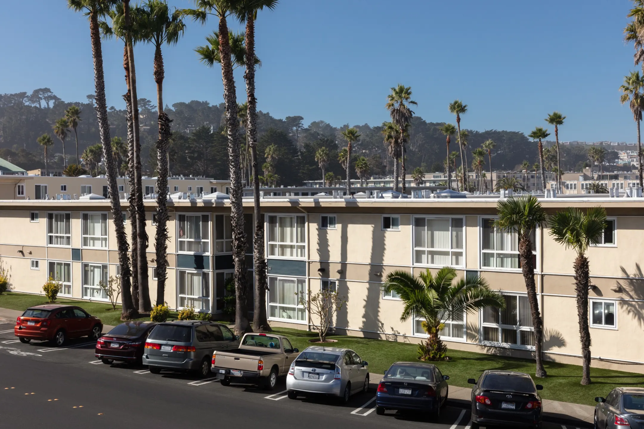 Westlake Village Apartments Daly City, CA 94015