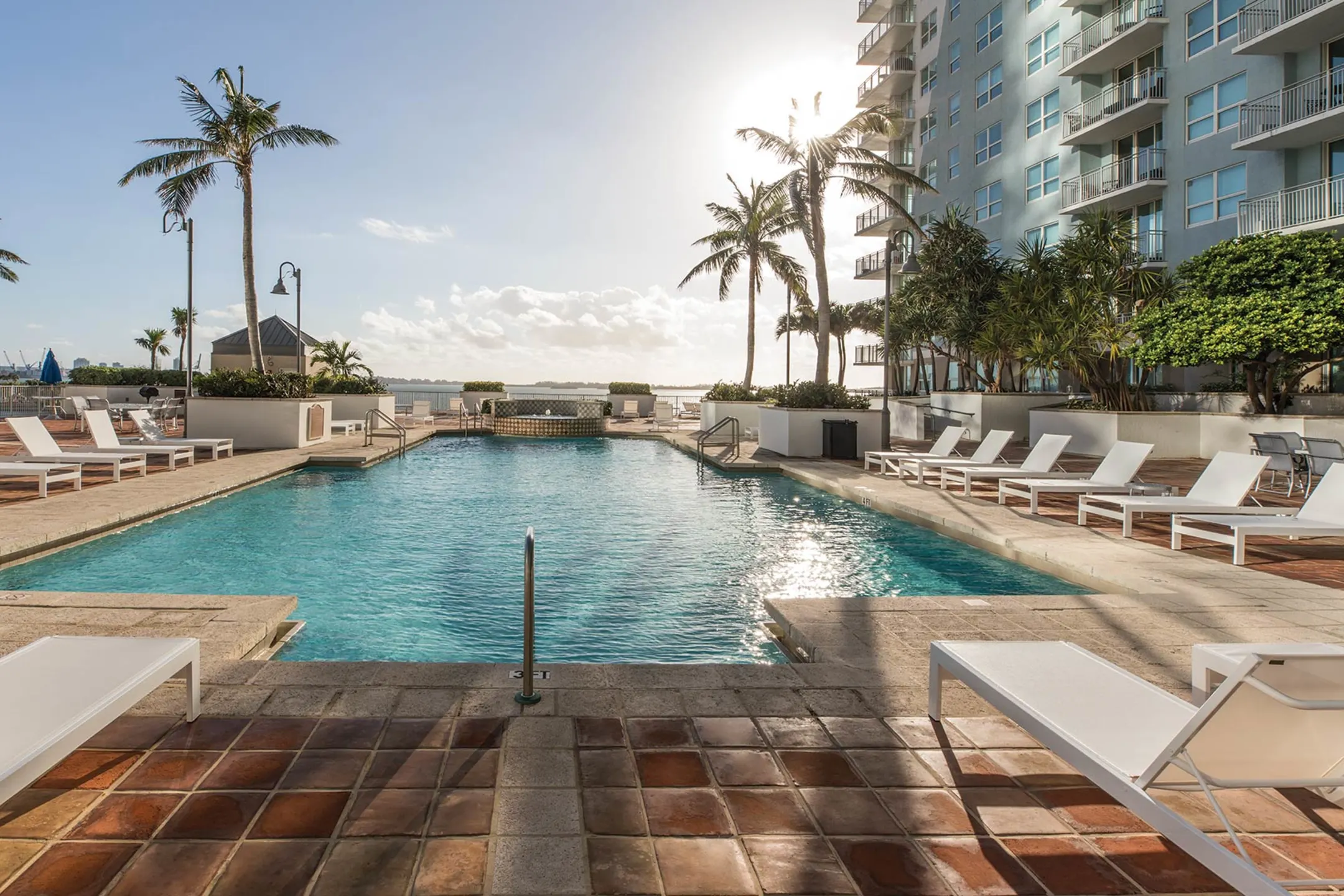 Pool - Yacht Club at Brickell Apartments - Miami, FL