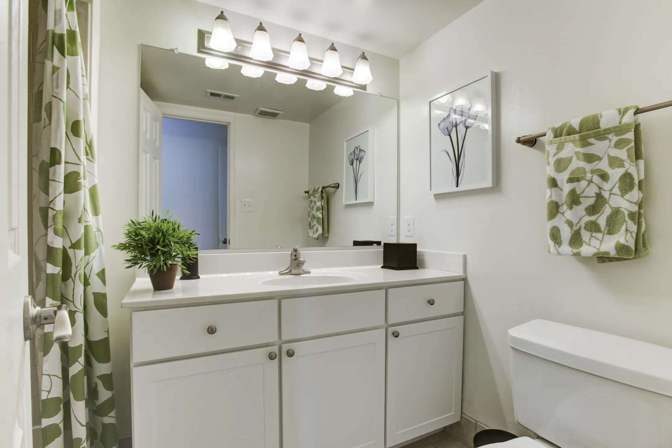 Bathroom - Annapolis Roads Apartments - Annapolis, MD