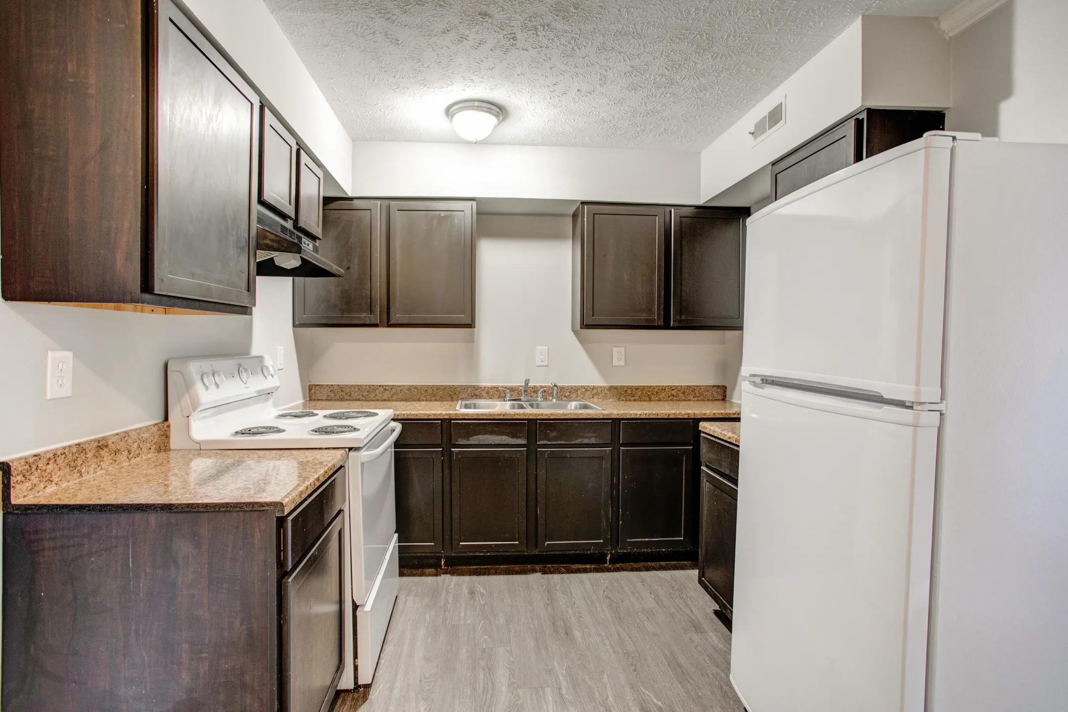 Professional Park 1250 Crescent Heights Rd Marion, OH Apartments