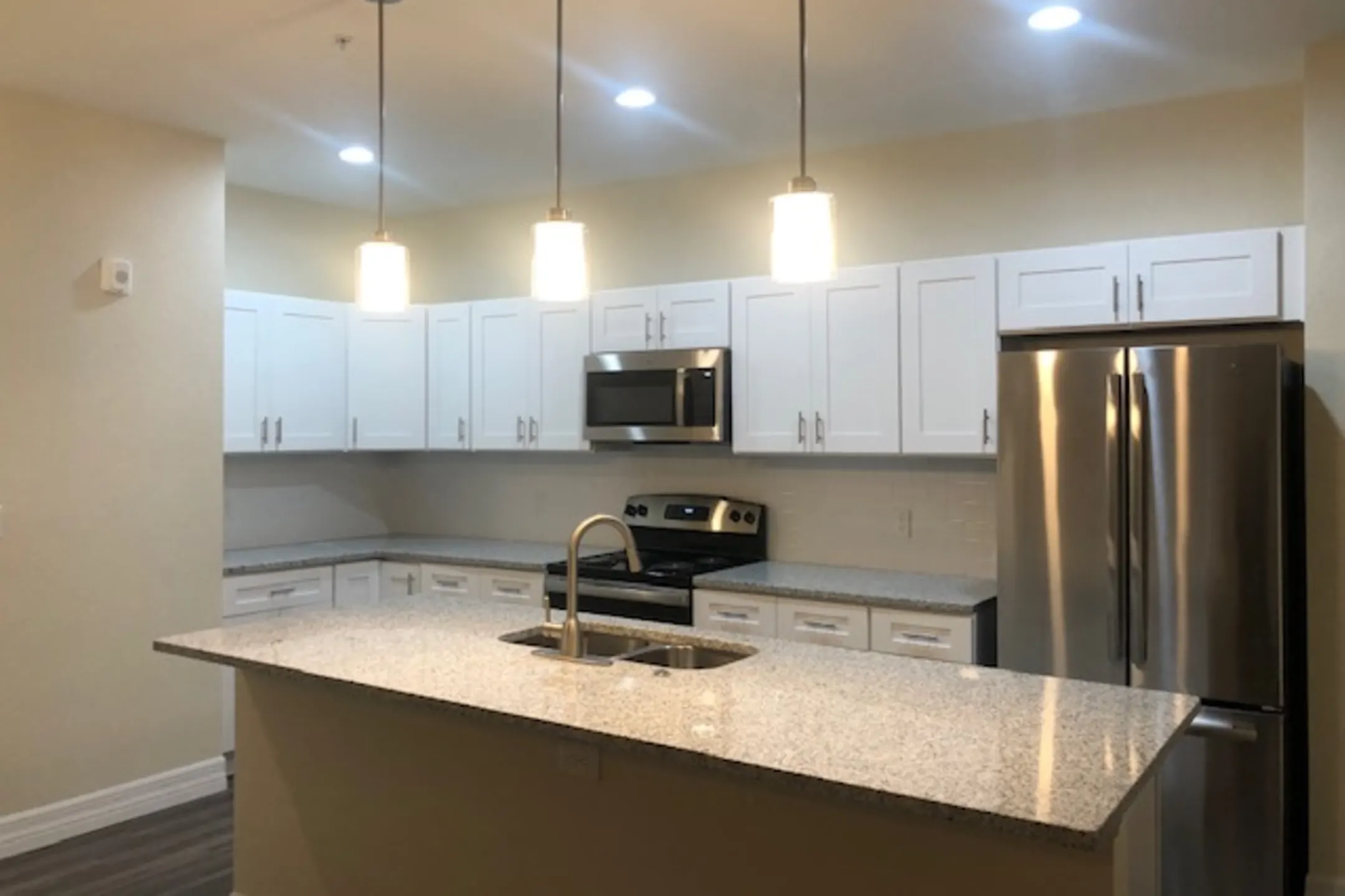Kitchen - The Park on 56th - Temple Terrace, FL