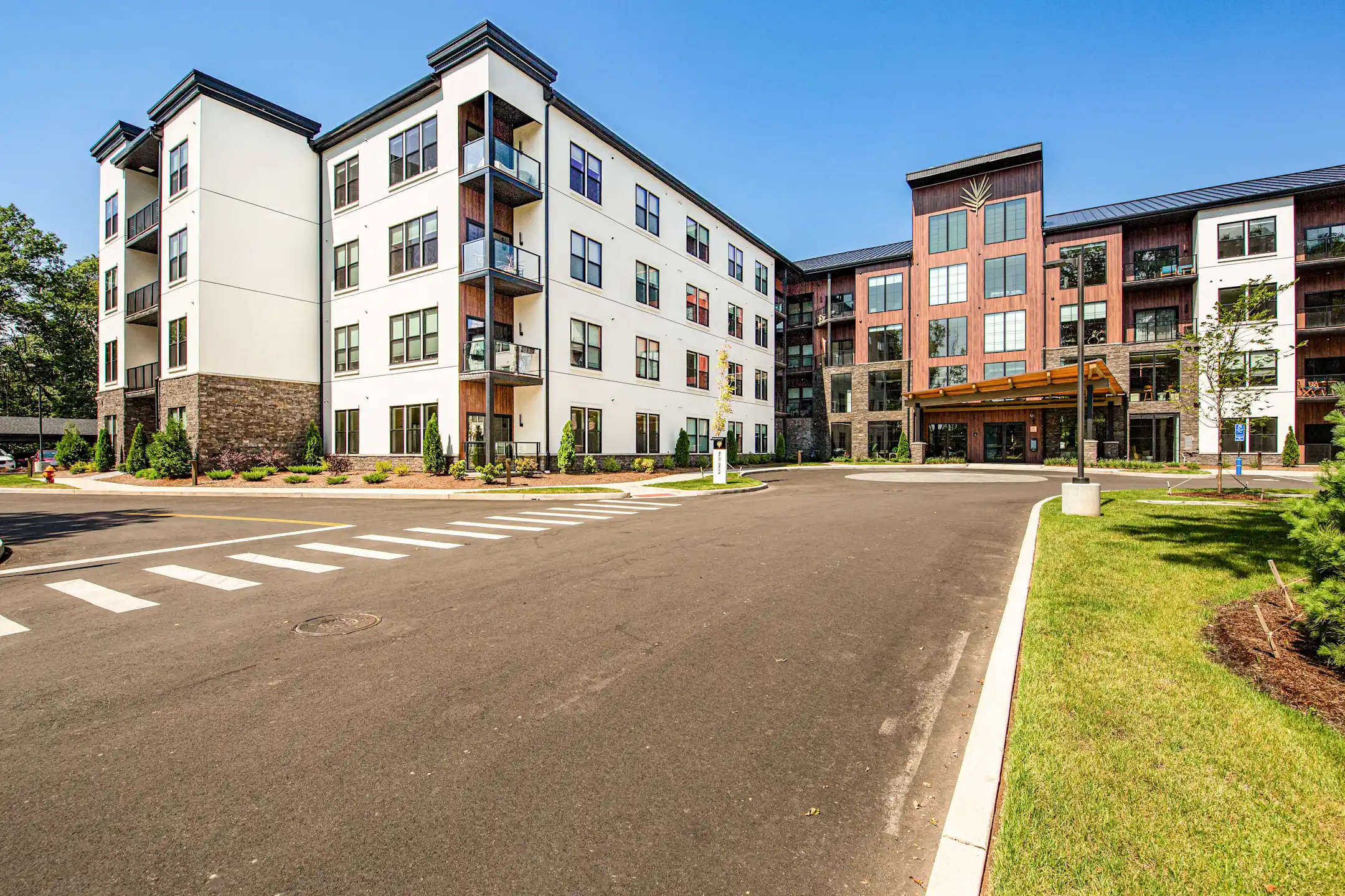 The Residences at Wash Brook 65 Jolley Dr Bloomfield, CT Apartments