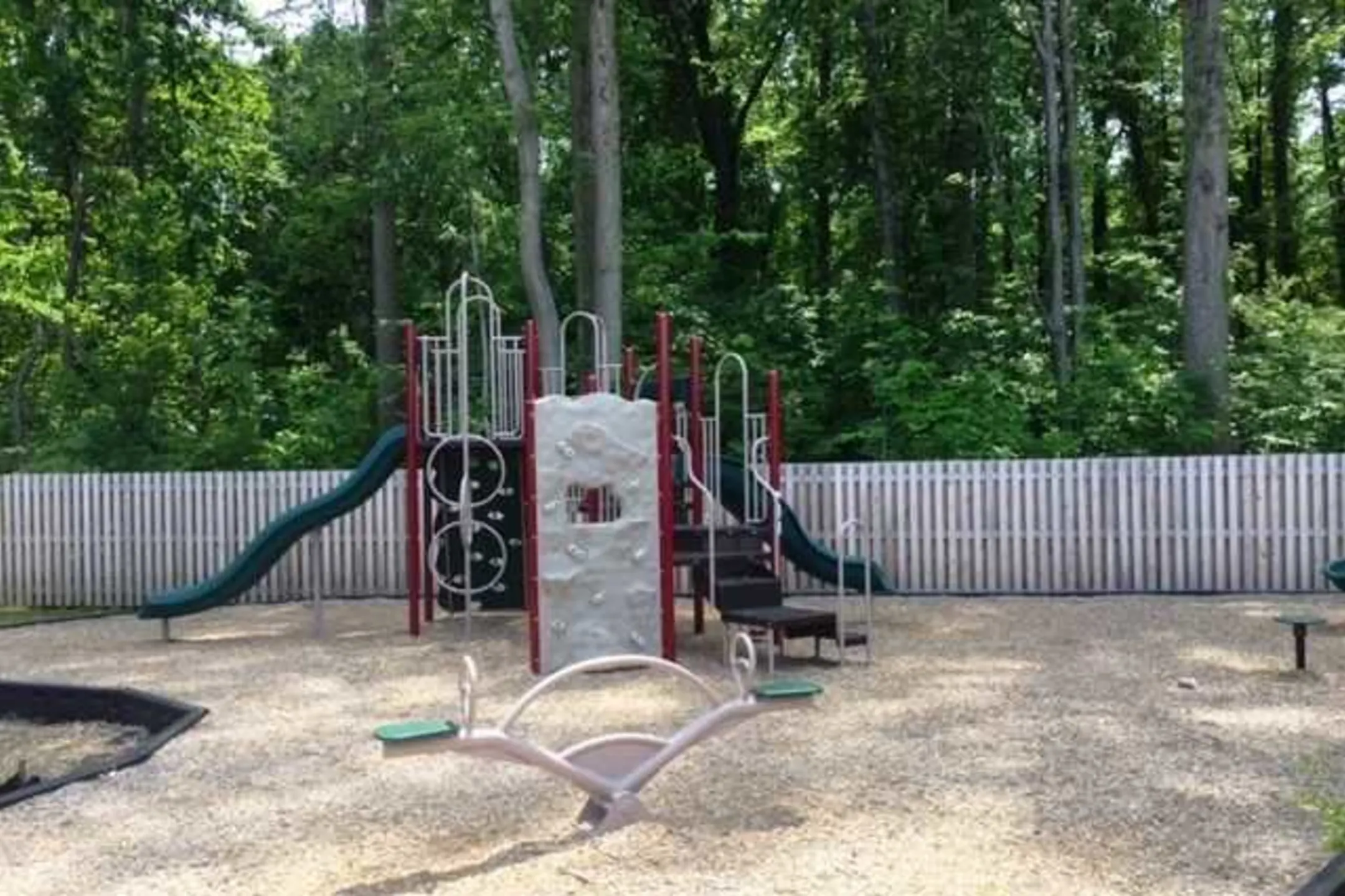 Playground - The Villas of Madison - Madison, OH