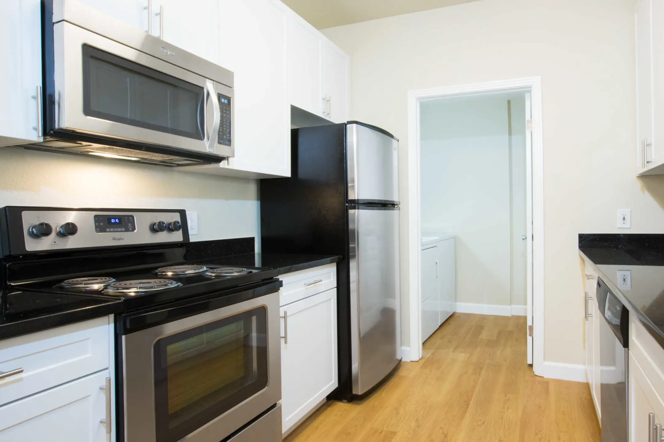 City Gate at Cupertino Apartments Cupertino, CA 95014