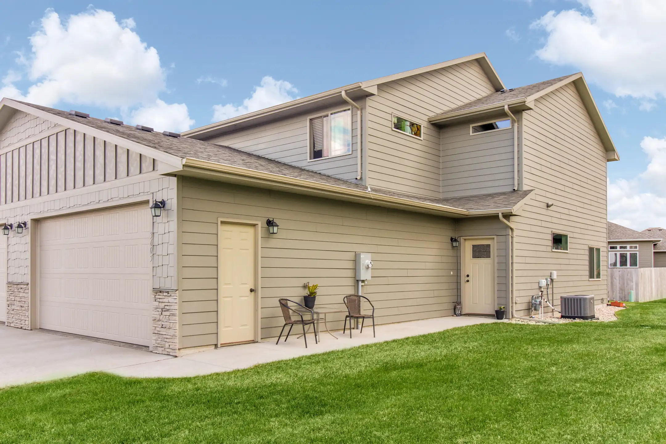 Bison Trail Twin Homes Apartments Sioux Falls, SD 57108