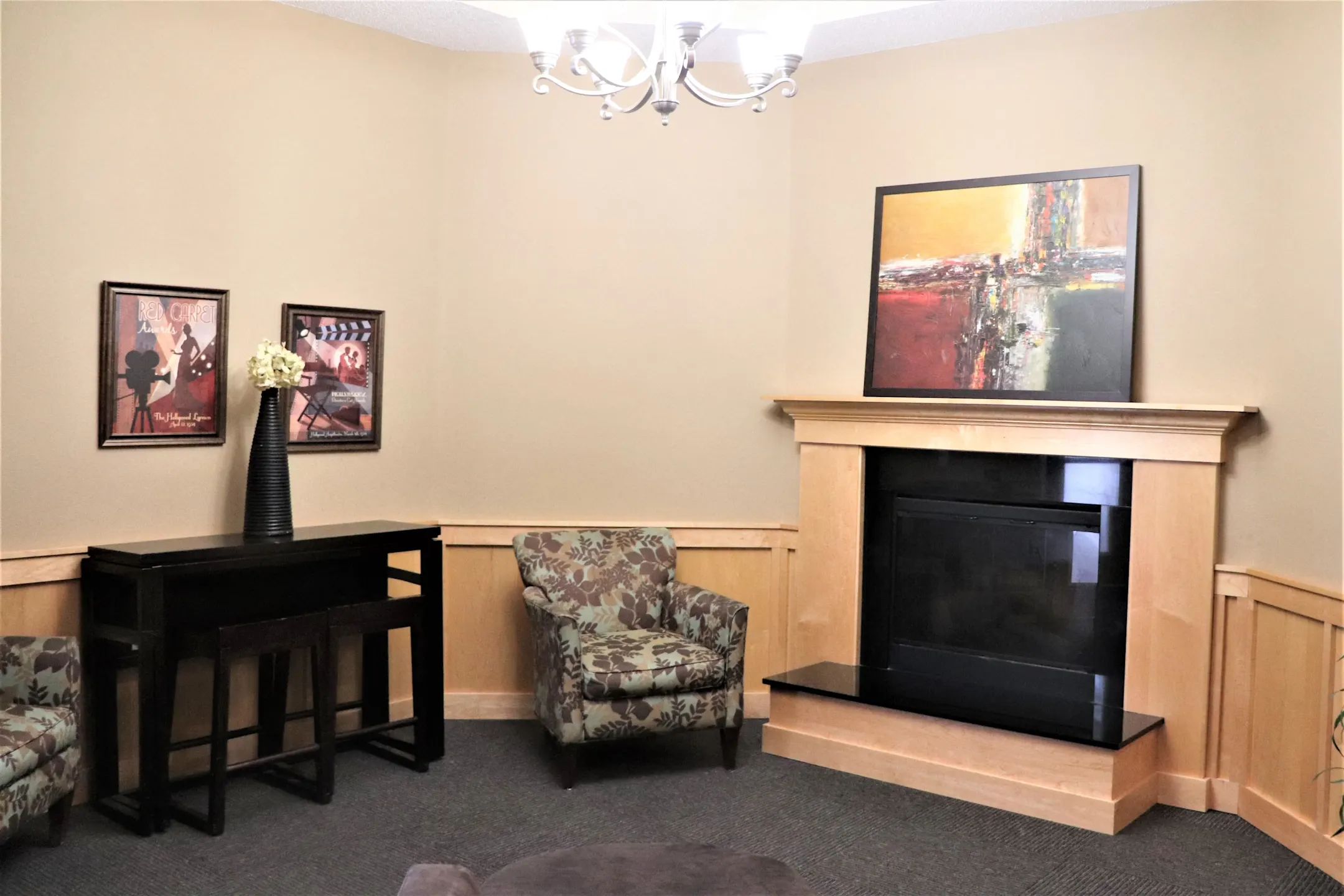 Cloverfield Marketplace Apartments Chaska, MN 55318