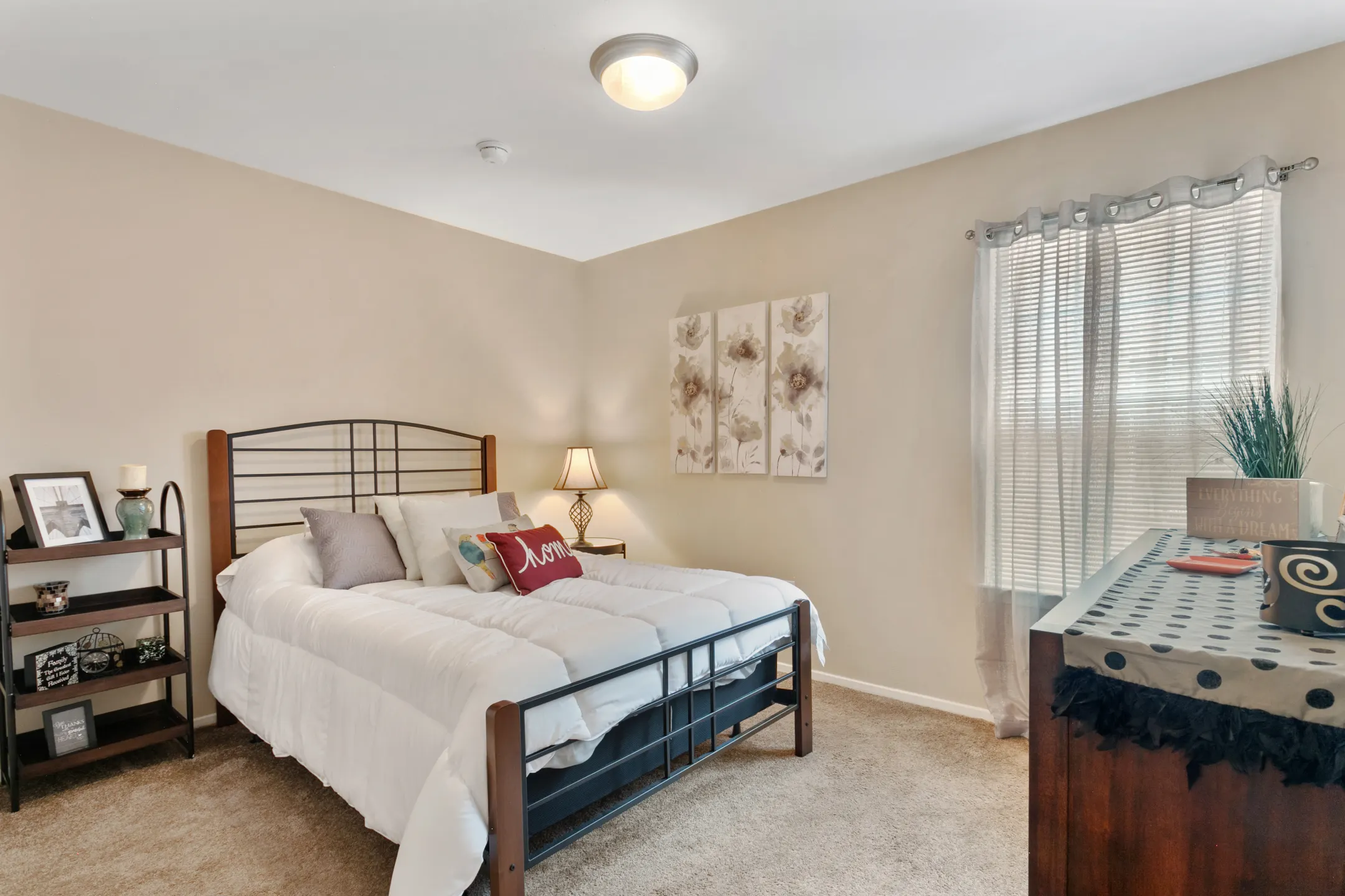 Bedroom - The Bradford - Lafayette, LA
