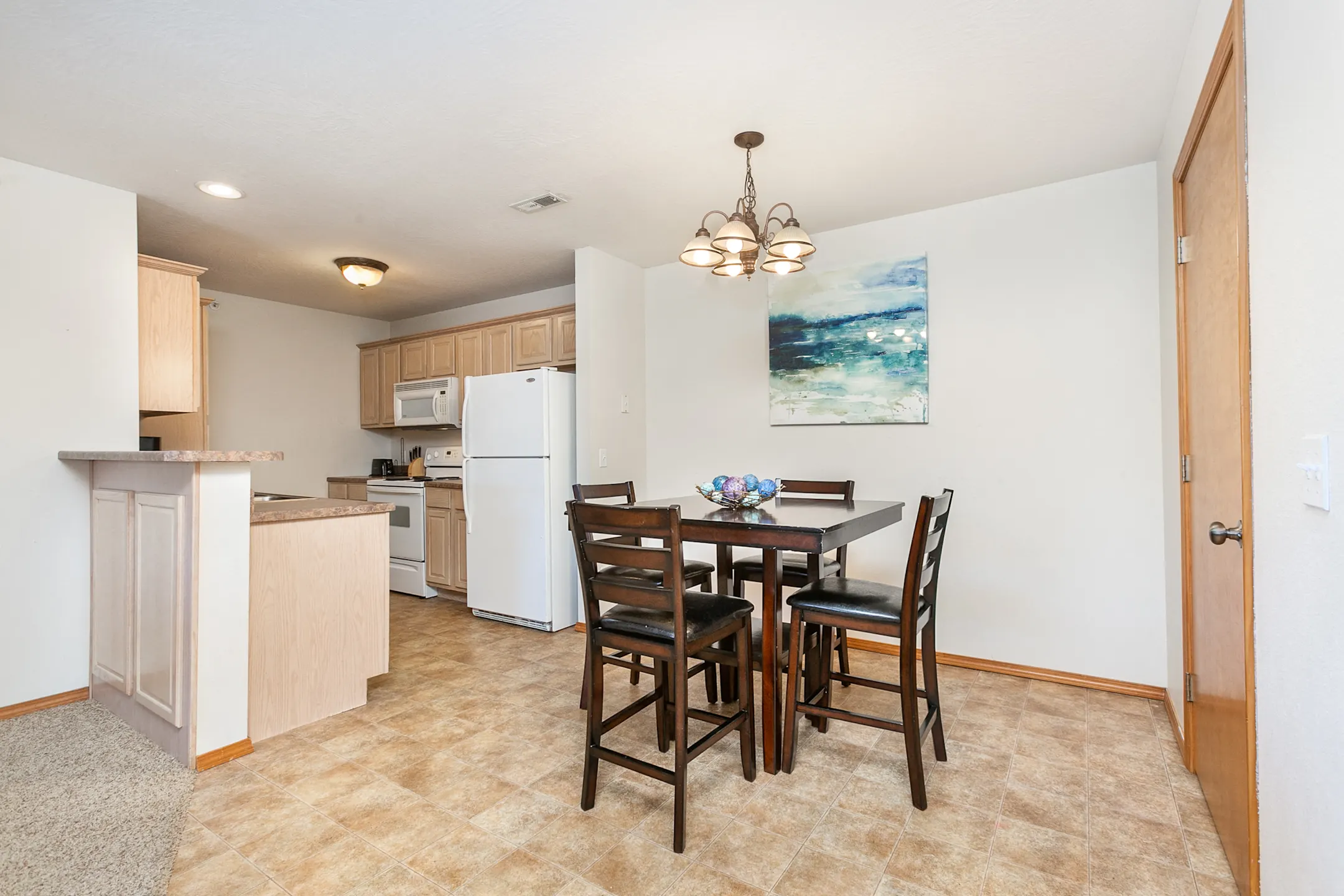 Quail Creek Apartments - Springfield, MO