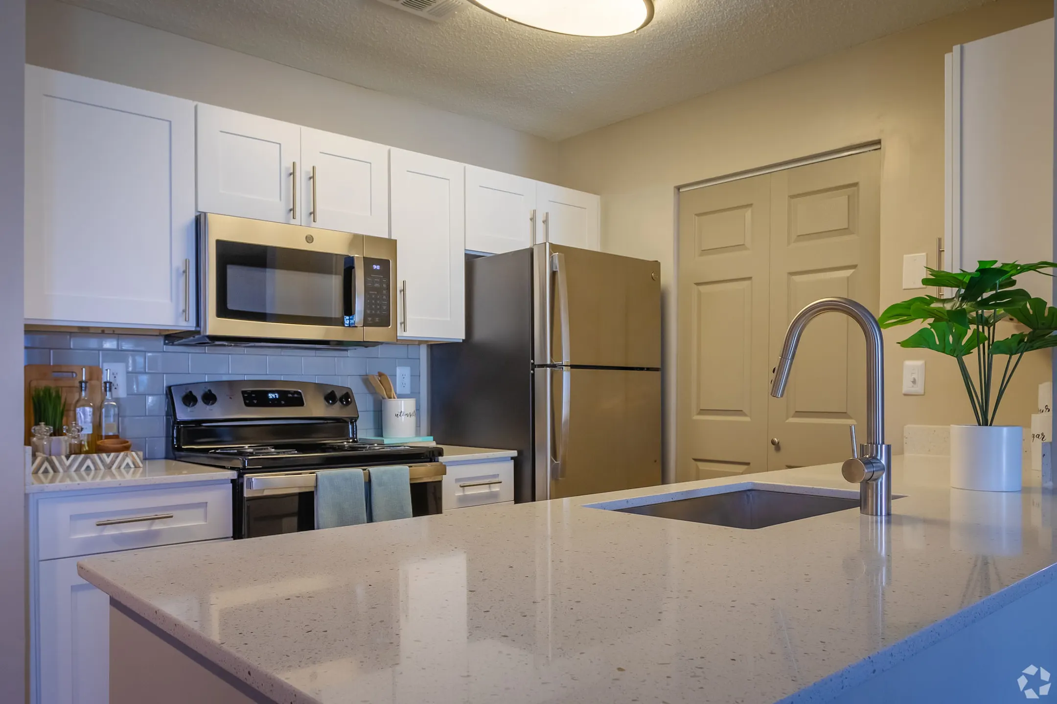 The Cooper Apartments Mount Pleasant, SC 29464