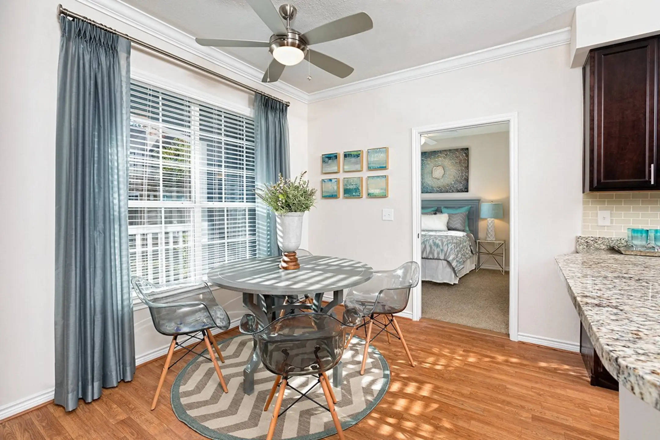 Dining Room - Bexley Crossing At Providence Luxury Apartments - Charlotte, NC
