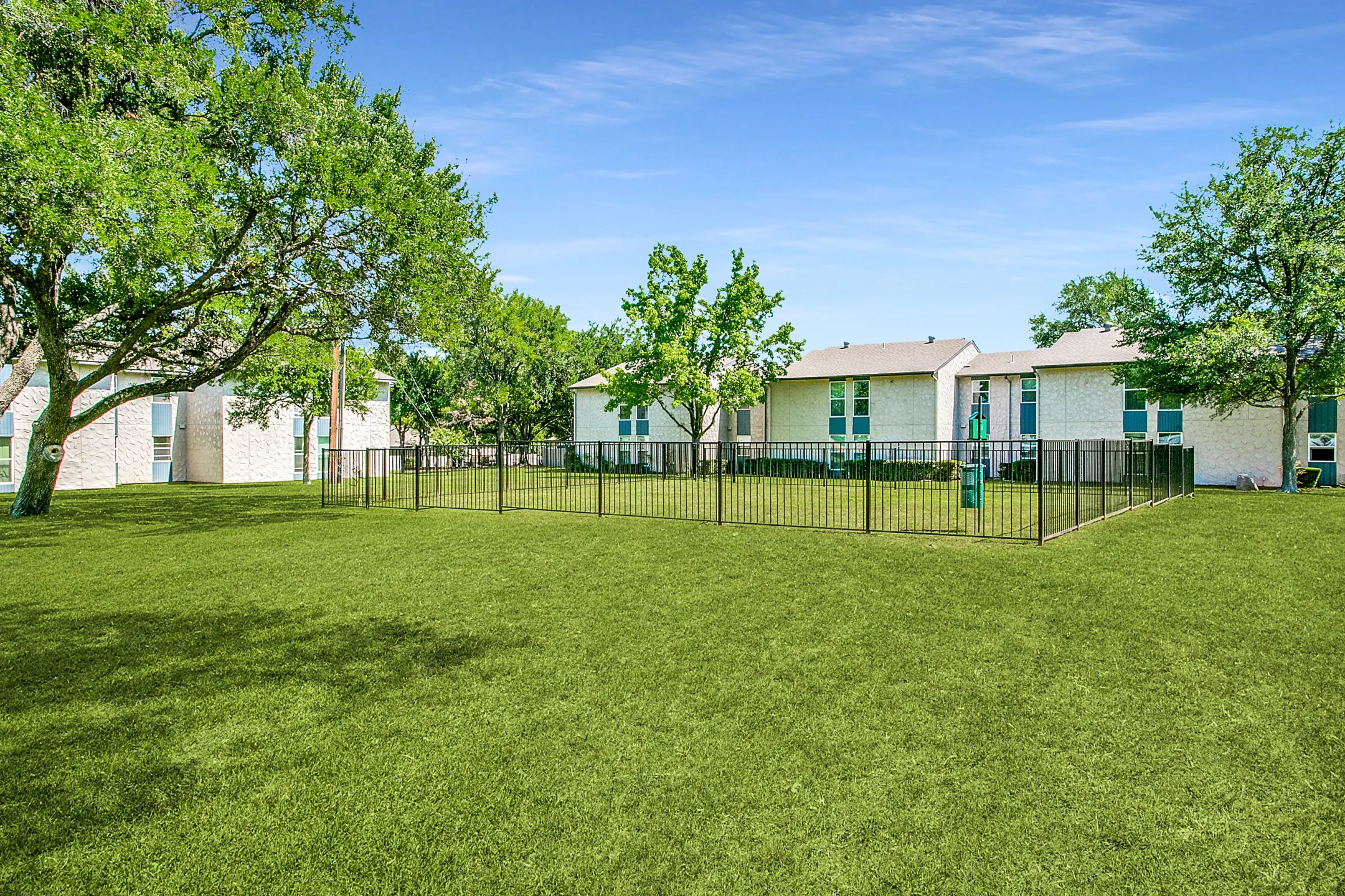 Spring Valley Apartments Euless, TX 76040