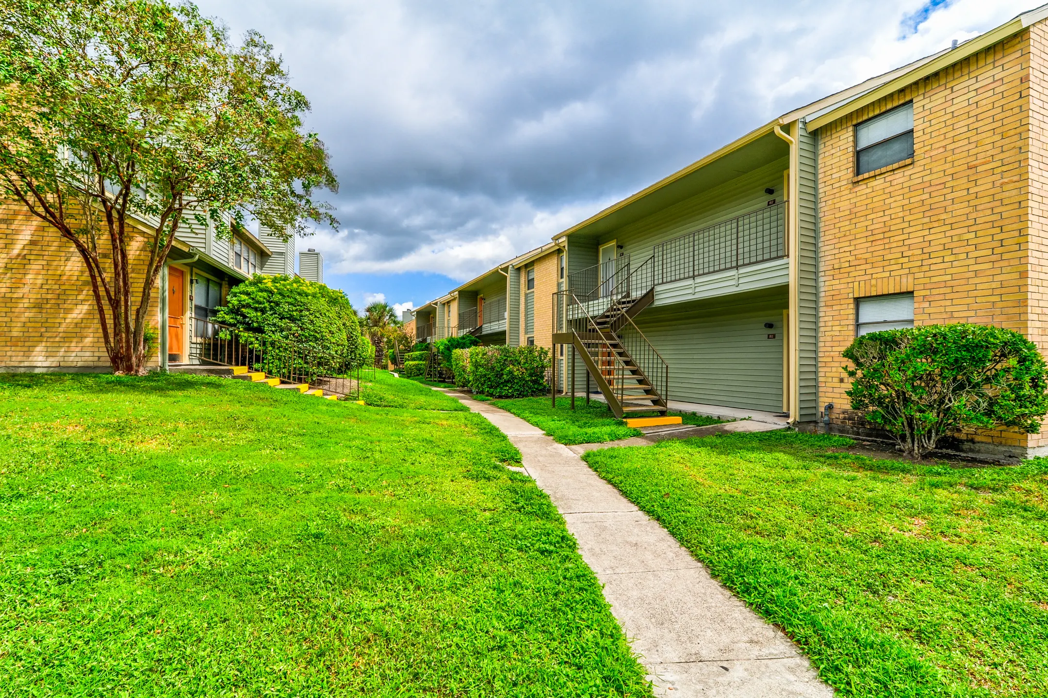 Lost Creek Ranch Apartments